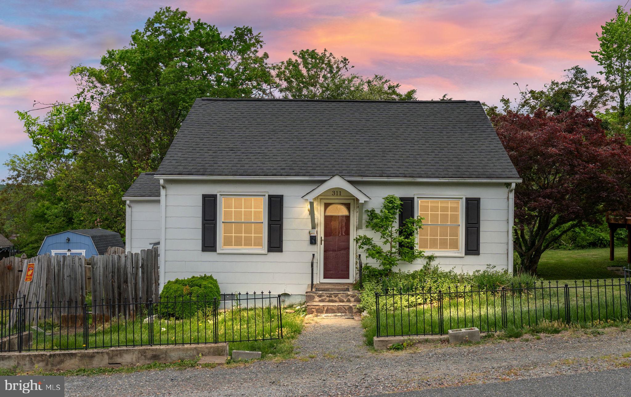 Charming 2-bedroom, 1-bathroom detached home in a prime location! Conveniently close to I-95 and Route 1, with downtown Fredericksburg just minutes away. Enjoy a spacious, fully fenced backyard backed by serene woods for extra privacy.