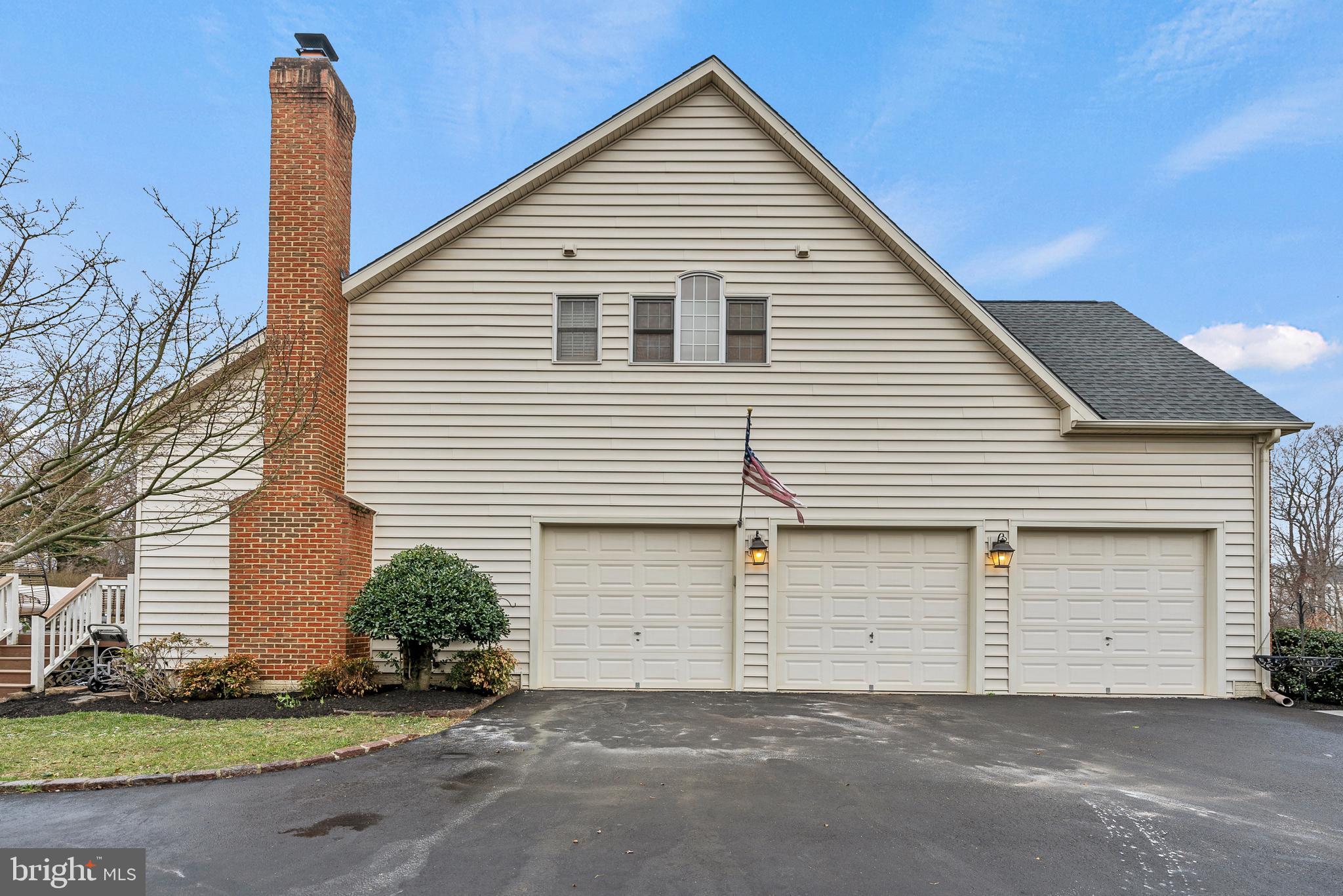 LENAH RUN HAMLET - Residential Lease