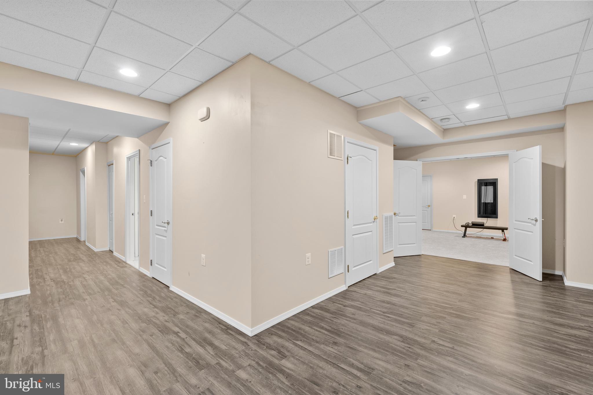 LENAH RUN HAMLET - Residential Lease
