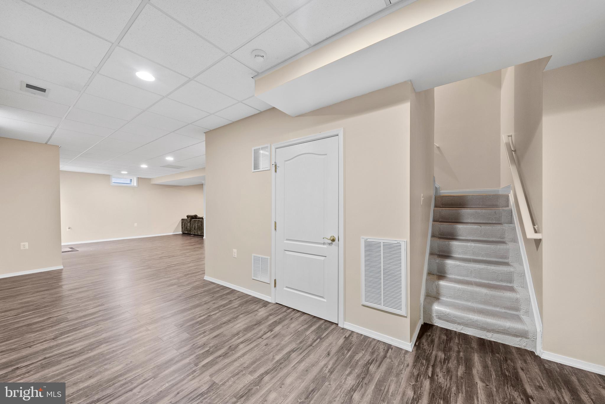 LENAH RUN HAMLET - Residential Lease