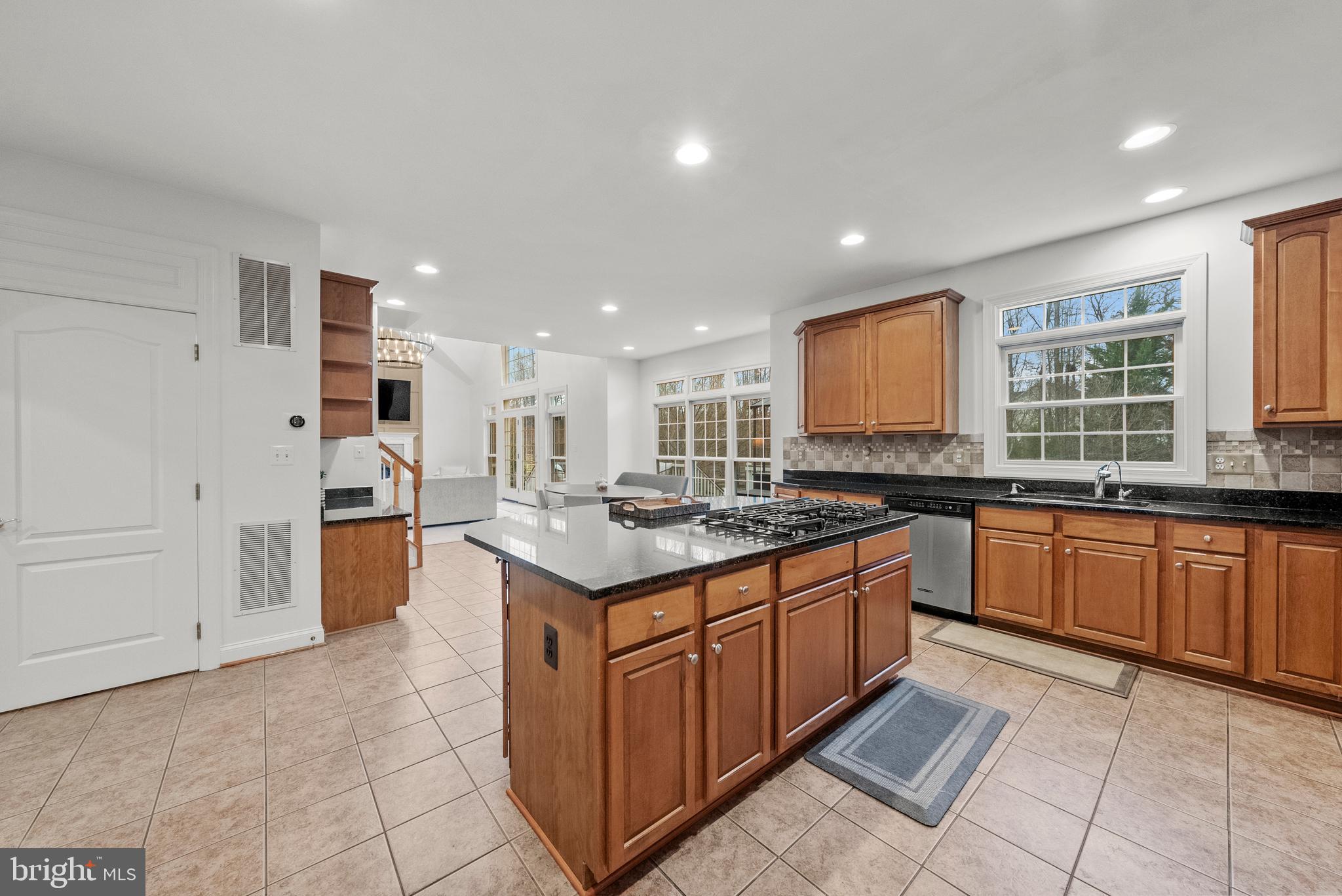 LENAH RUN HAMLET - Residential Lease