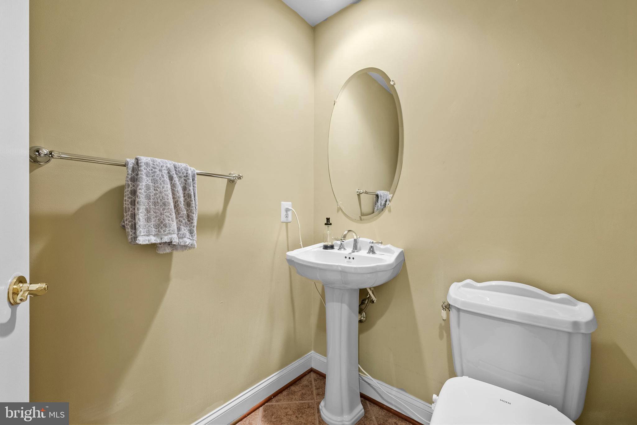 LENAH RUN HAMLET - Residential Lease