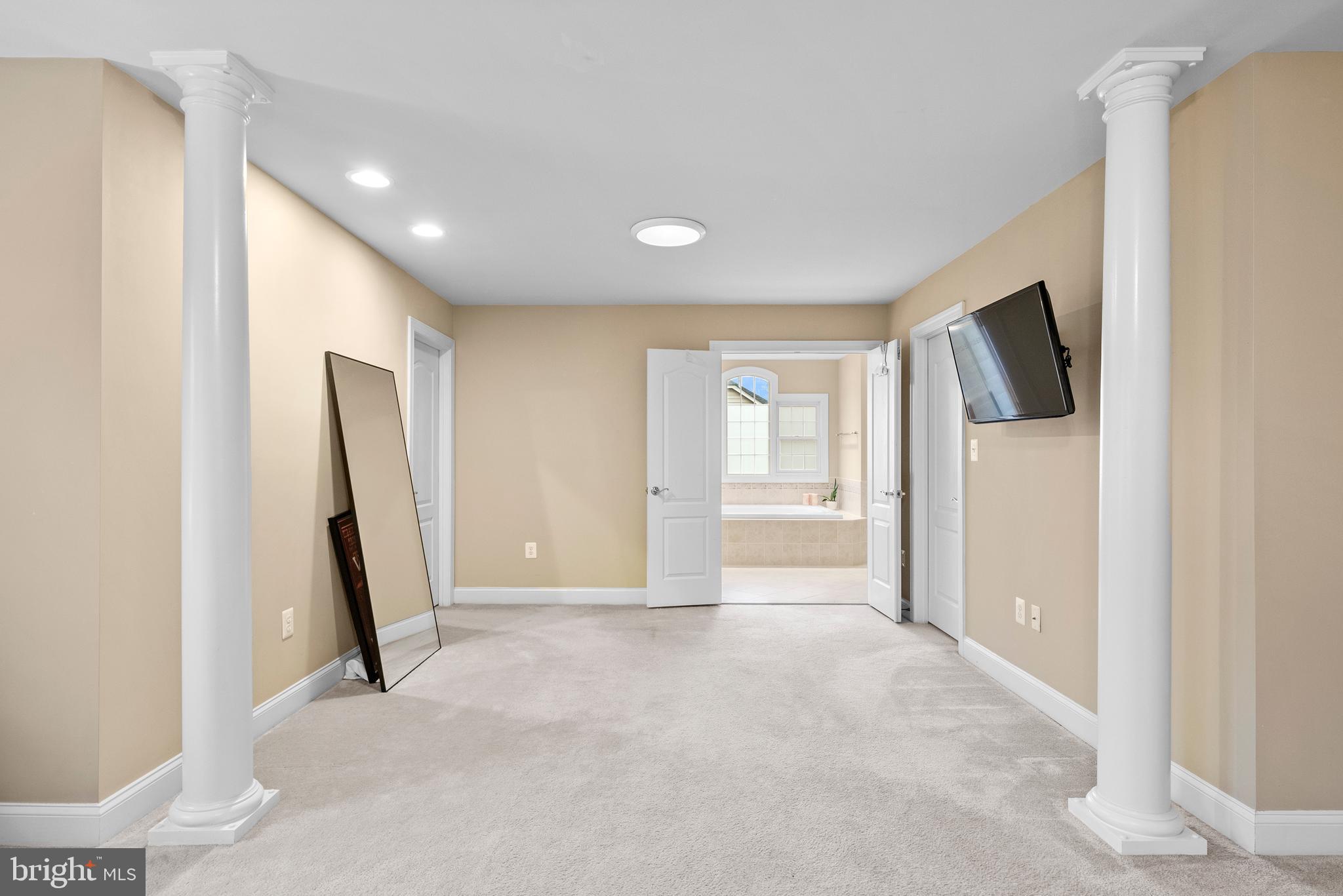 LENAH RUN HAMLET - Residential Lease