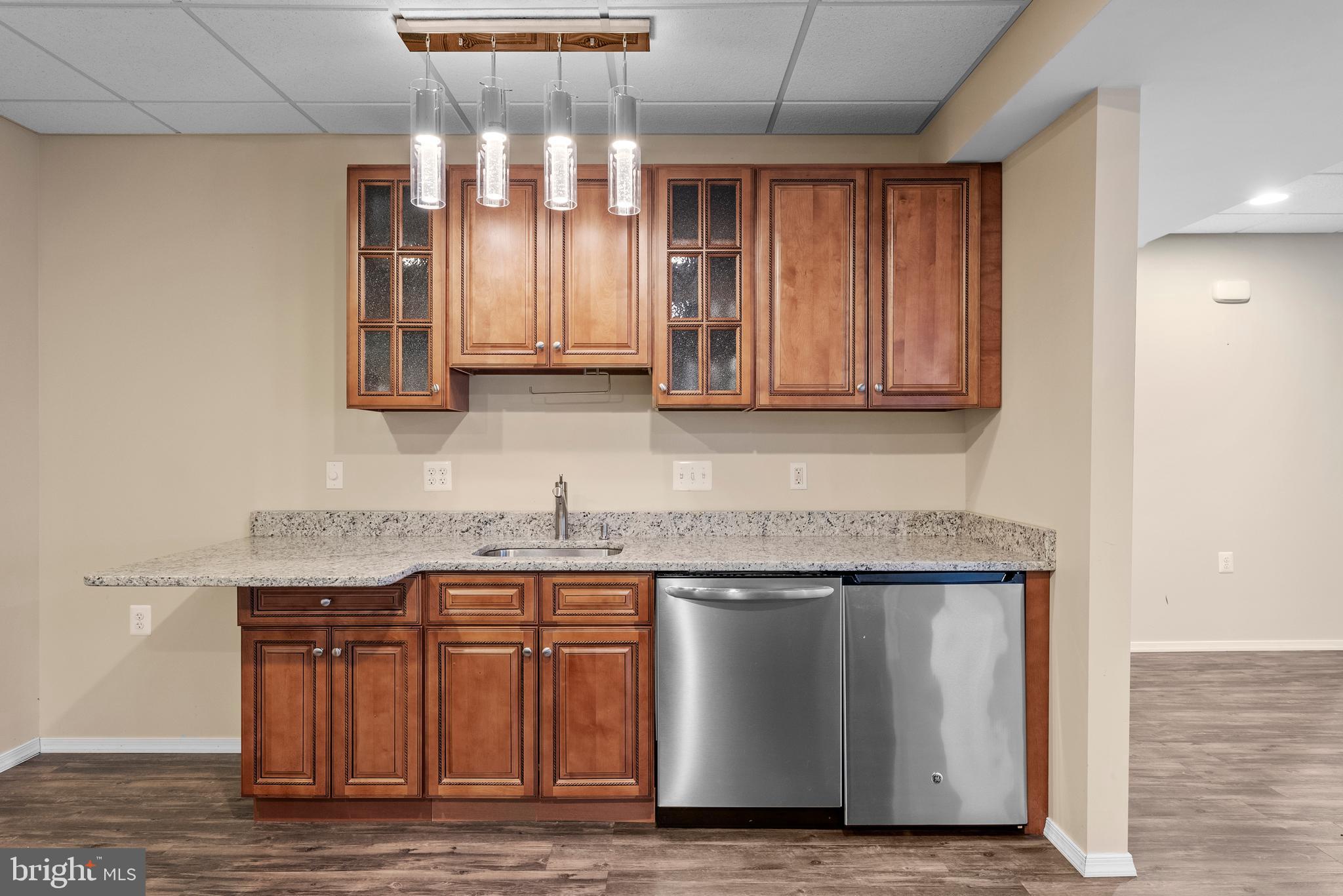 LENAH RUN HAMLET - Residential Lease