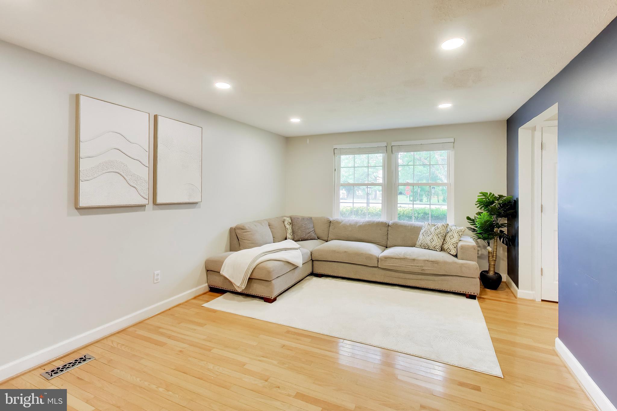 CARDINAL ESTATES - Residential