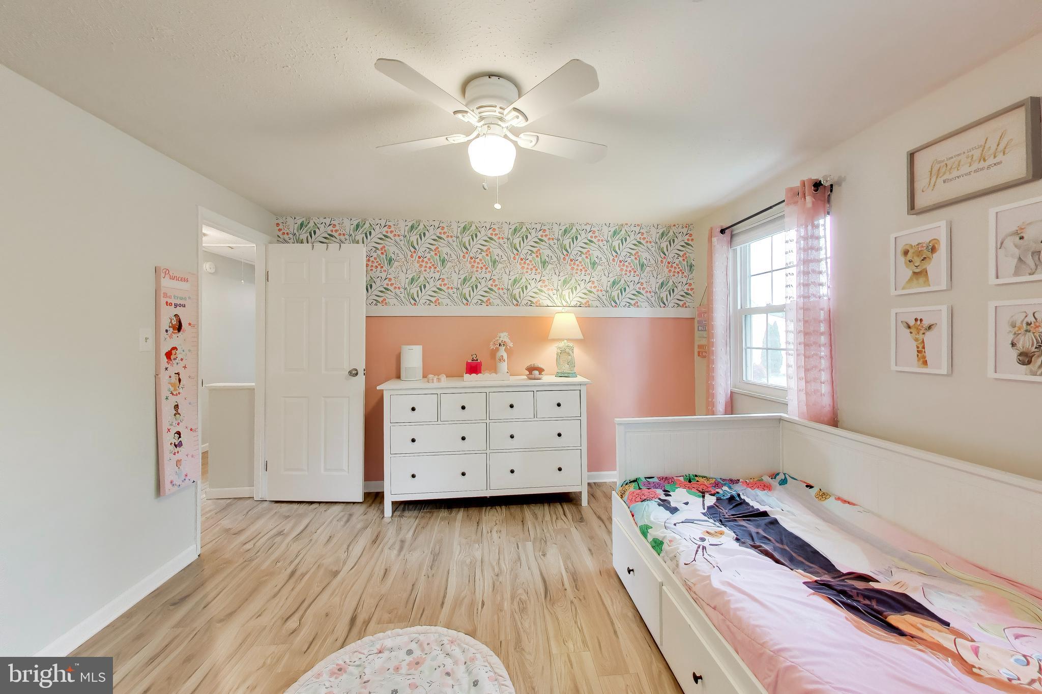 CARDINAL ESTATES - Residential