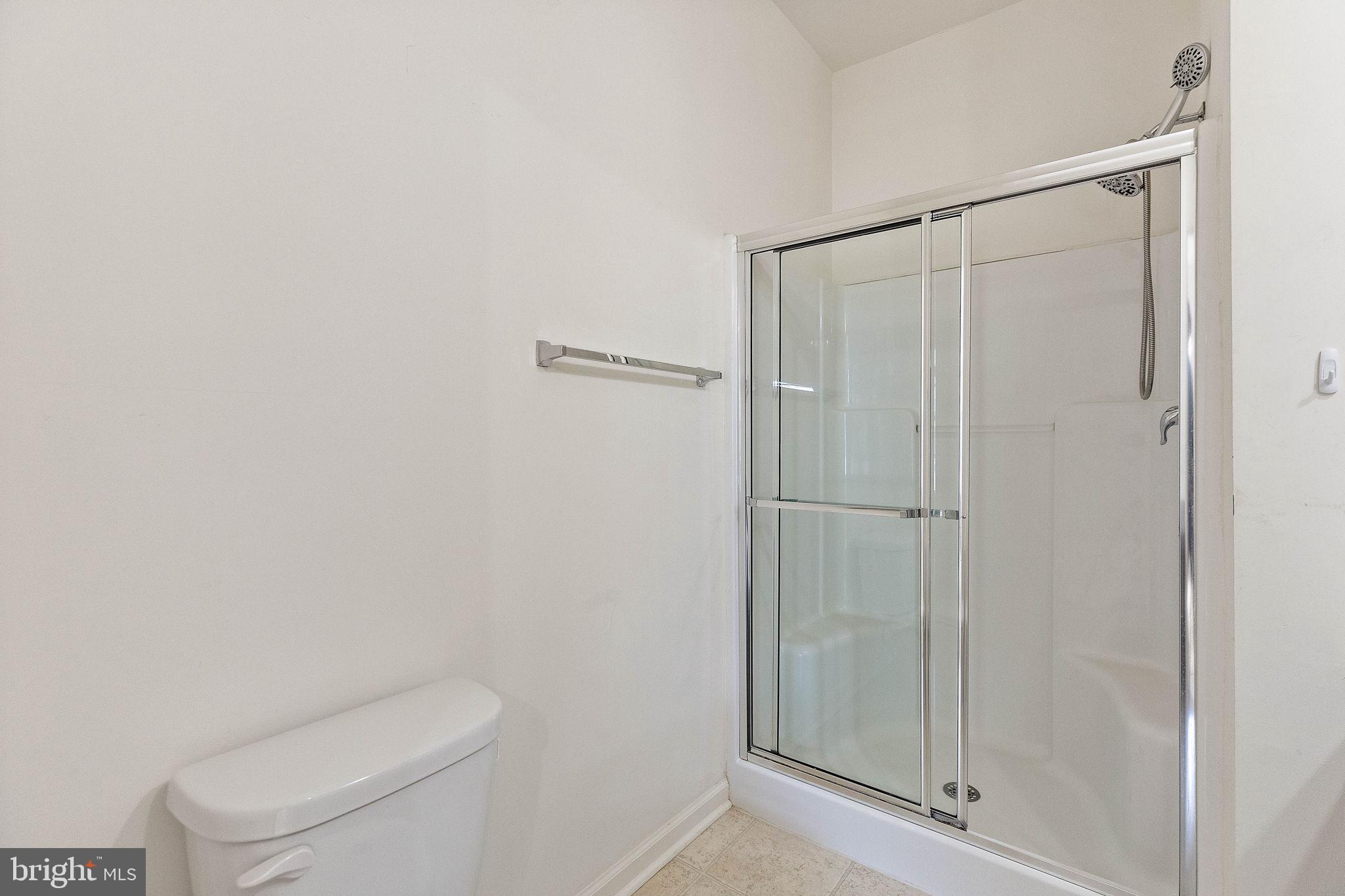 DARLEY GREEN - Residential Lease