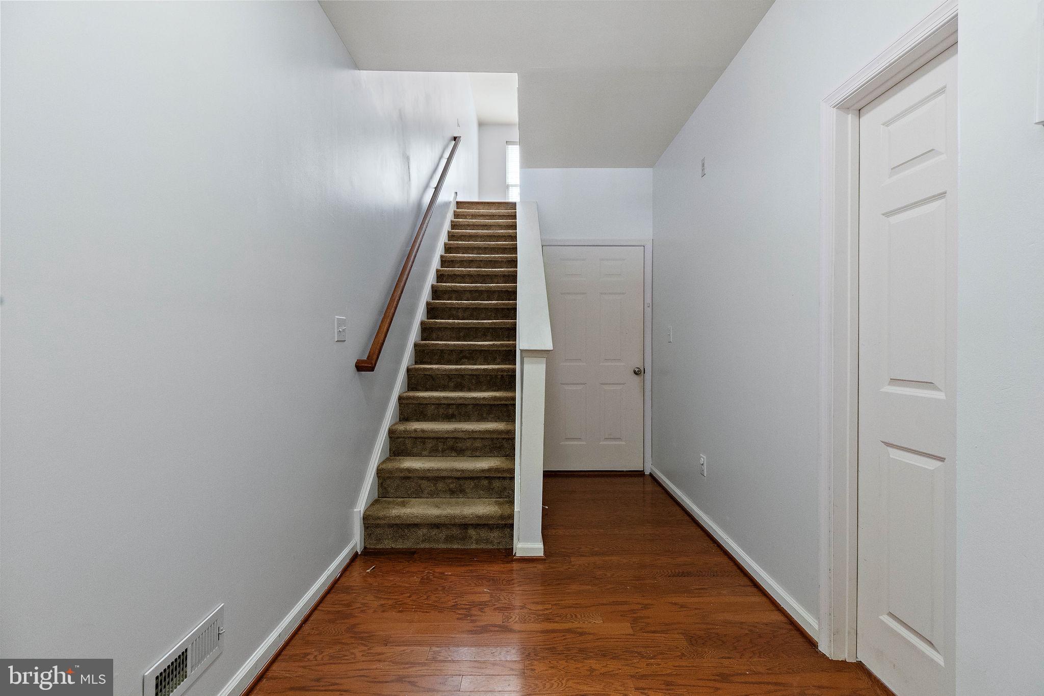 DARLEY GREEN - Residential Lease