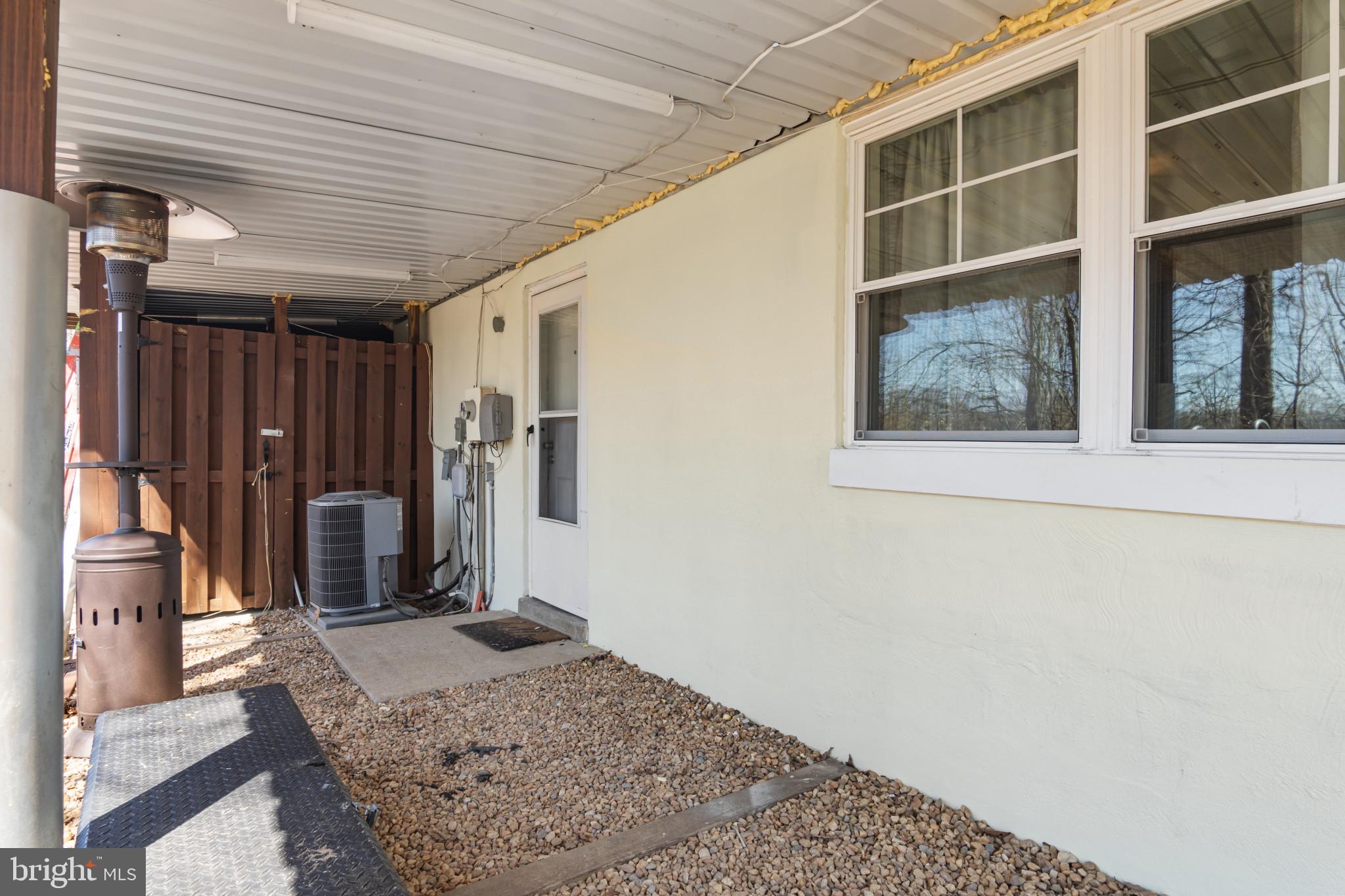 STAFFORD OAKS - Residential