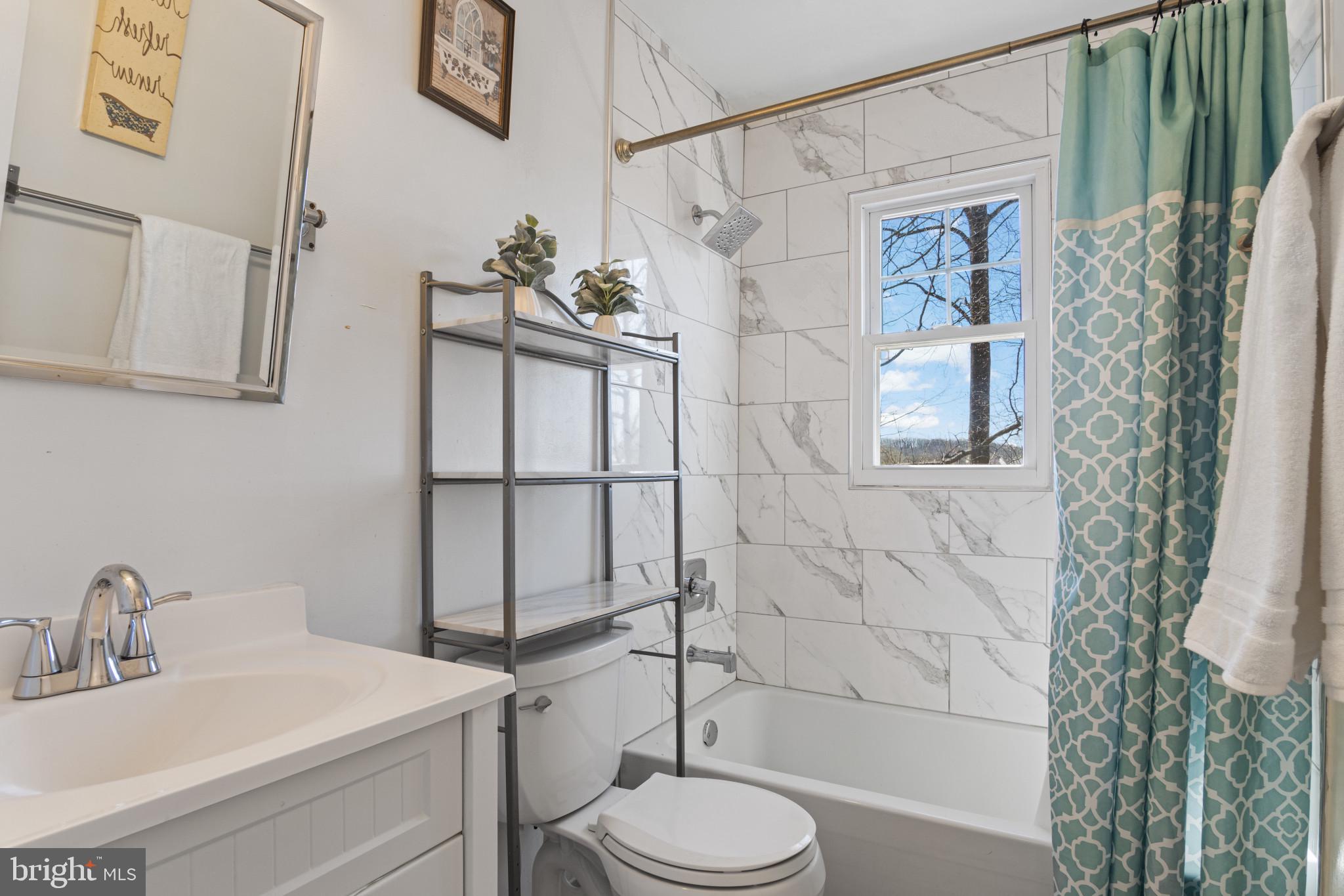 STAFFORD OAKS - Residential