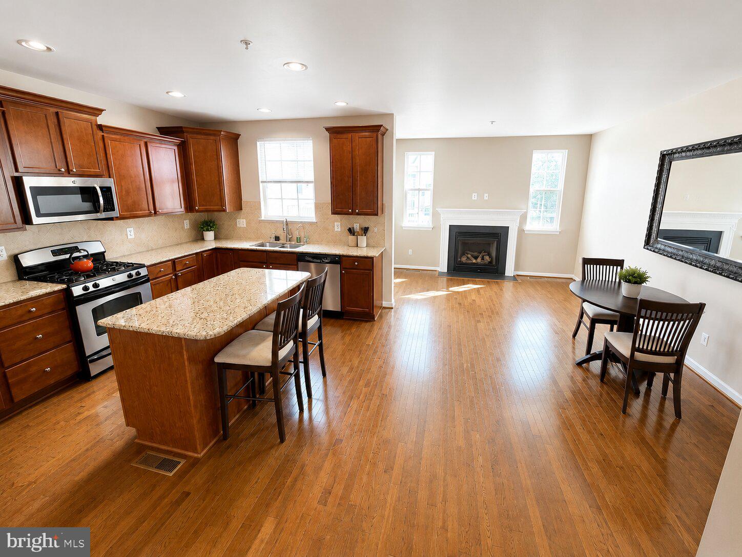 TANYARD SPRINGS - Residential