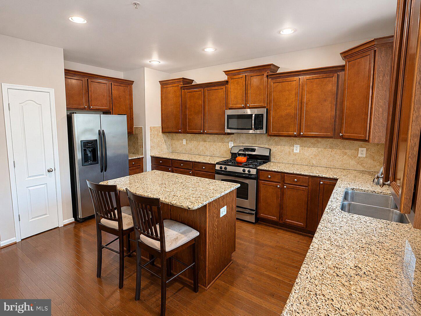 TANYARD SPRINGS - Residential