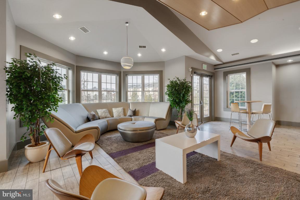 TANYARD SPRINGS - Residential