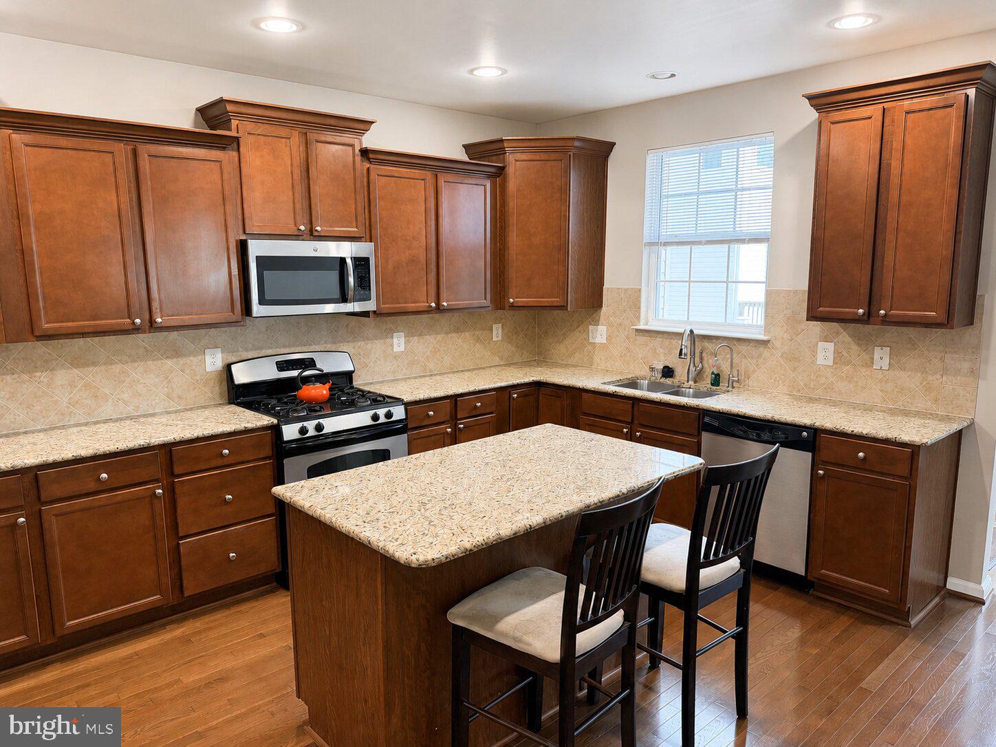 TANYARD SPRINGS - Residential