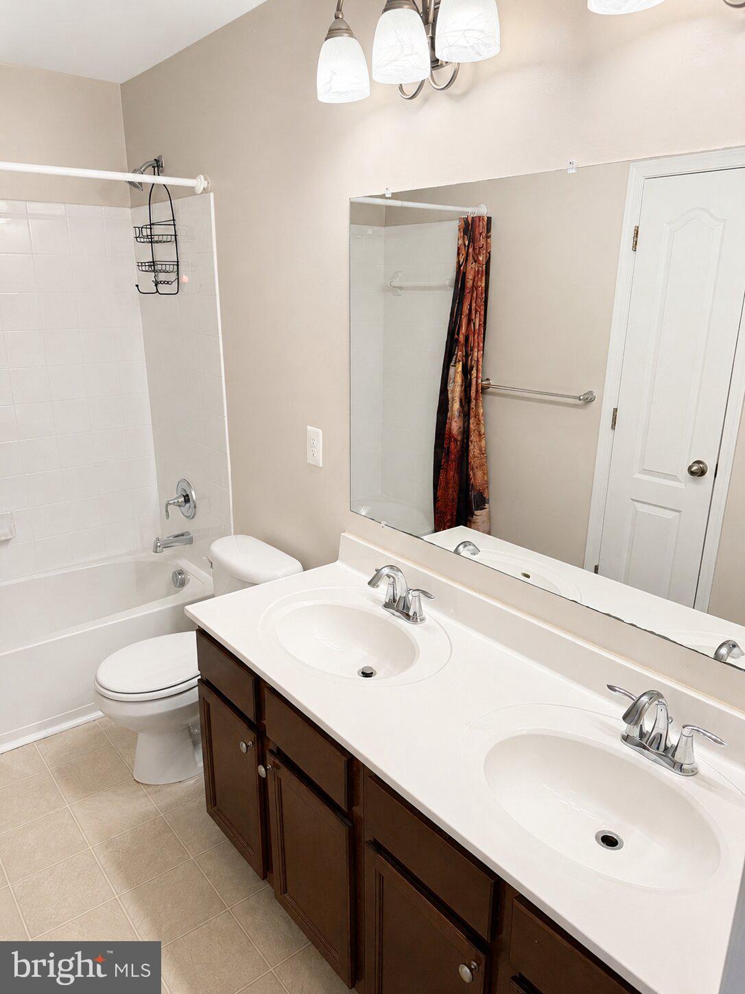 TANYARD SPRINGS - Residential