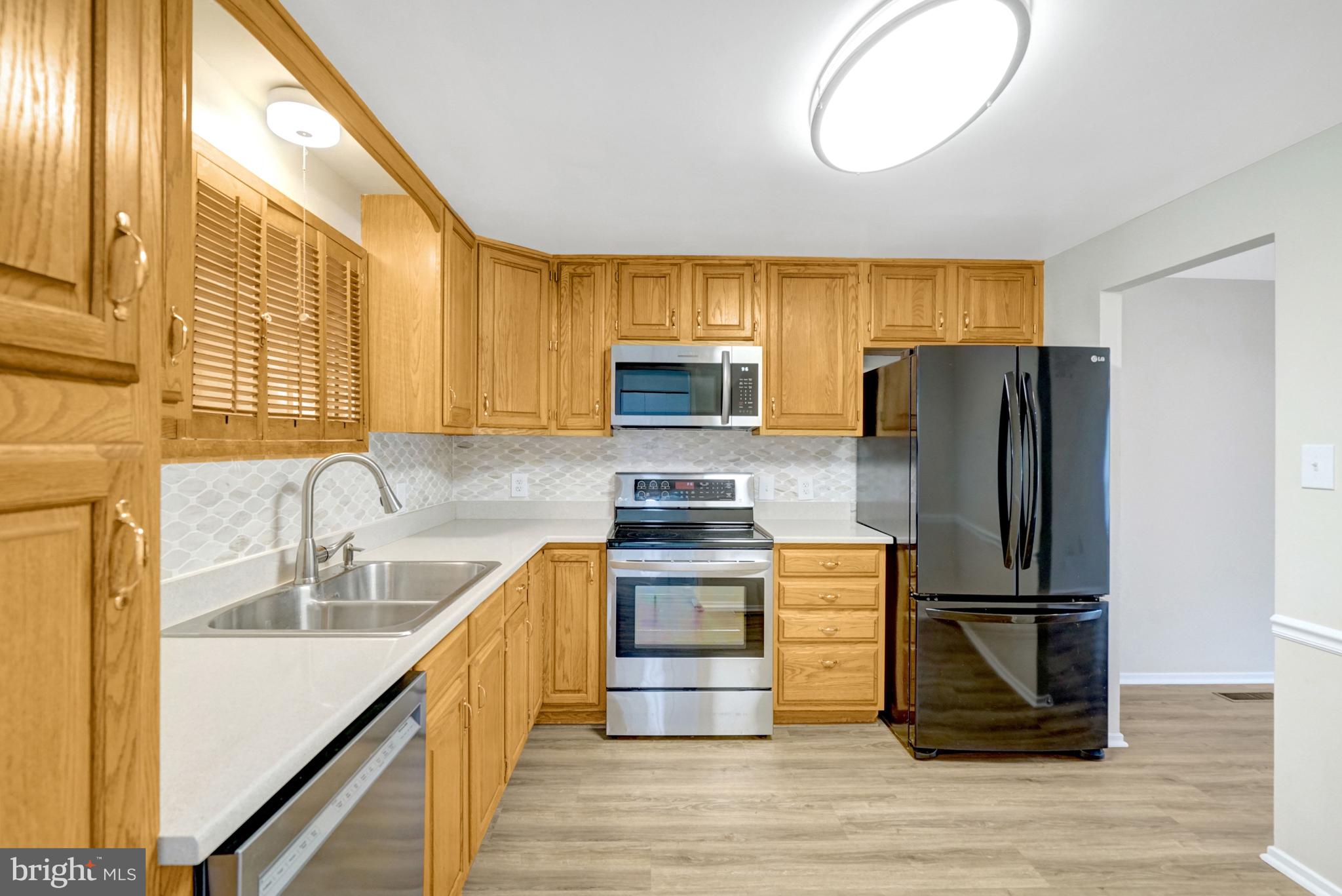 ELAN MEWS - Residential