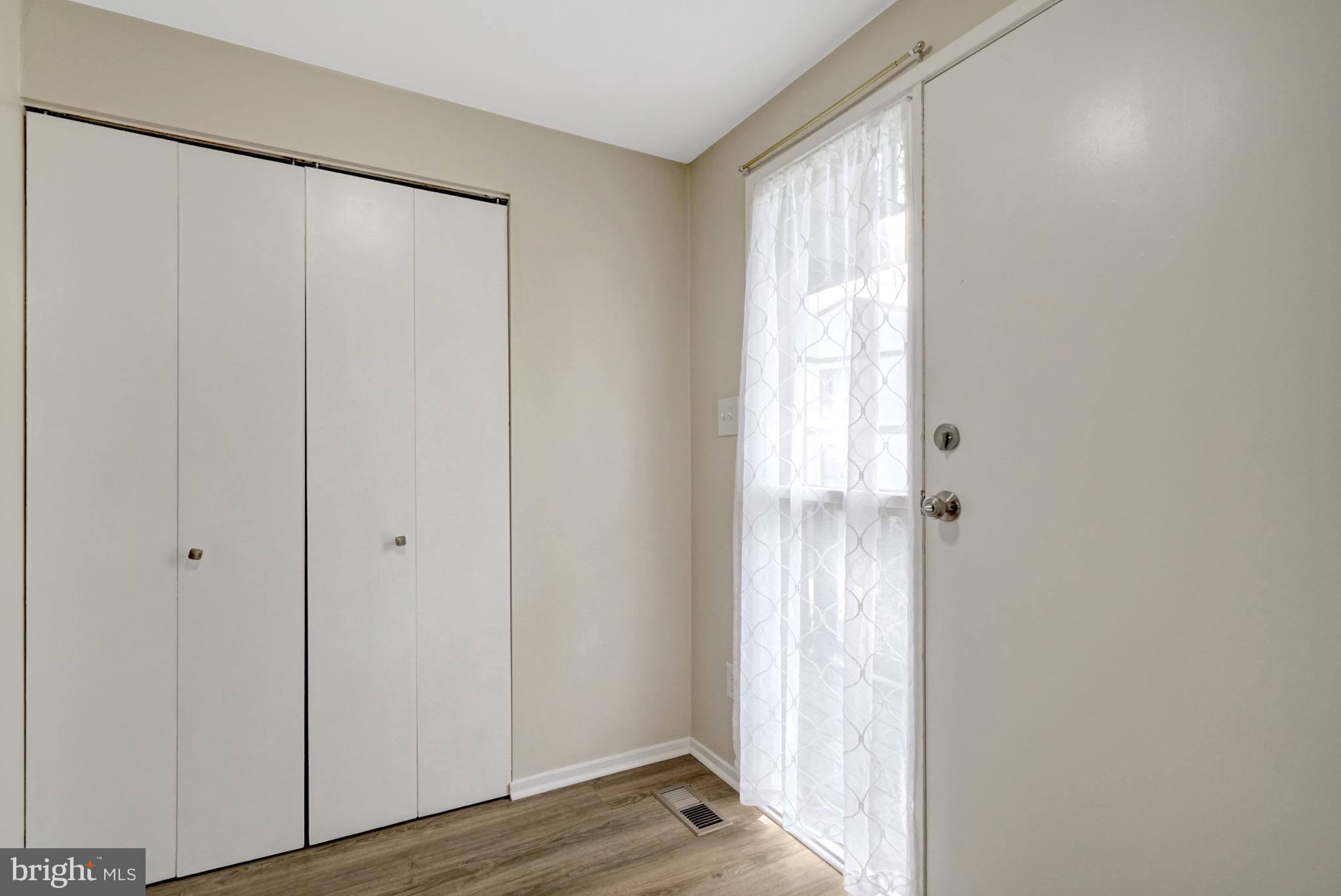 ELAN MEWS - Residential