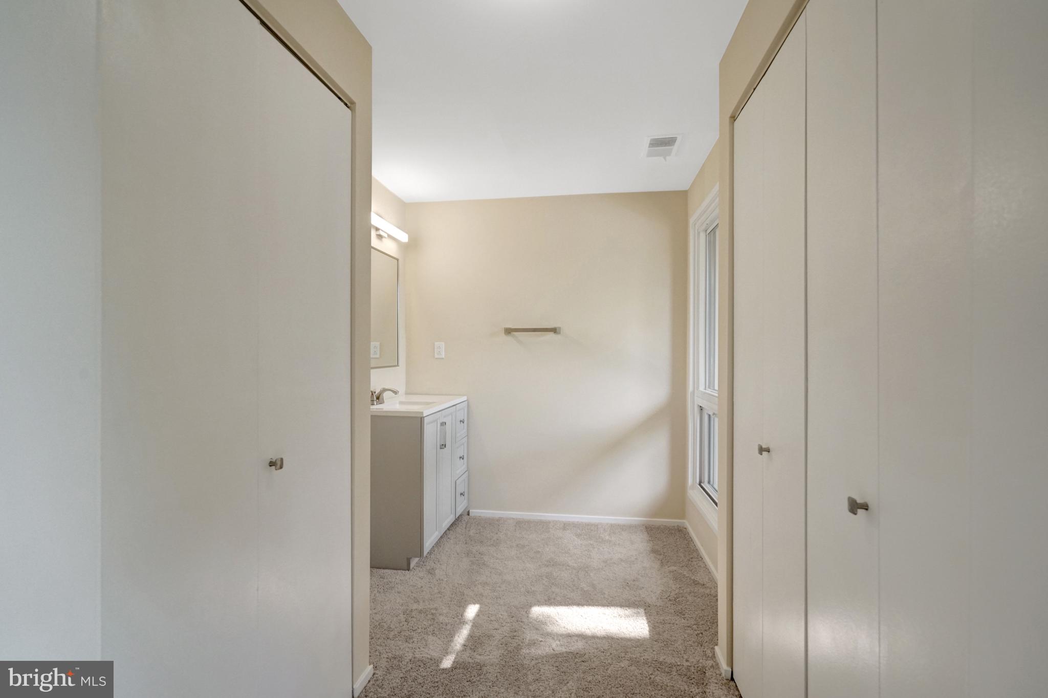ELAN MEWS - Residential