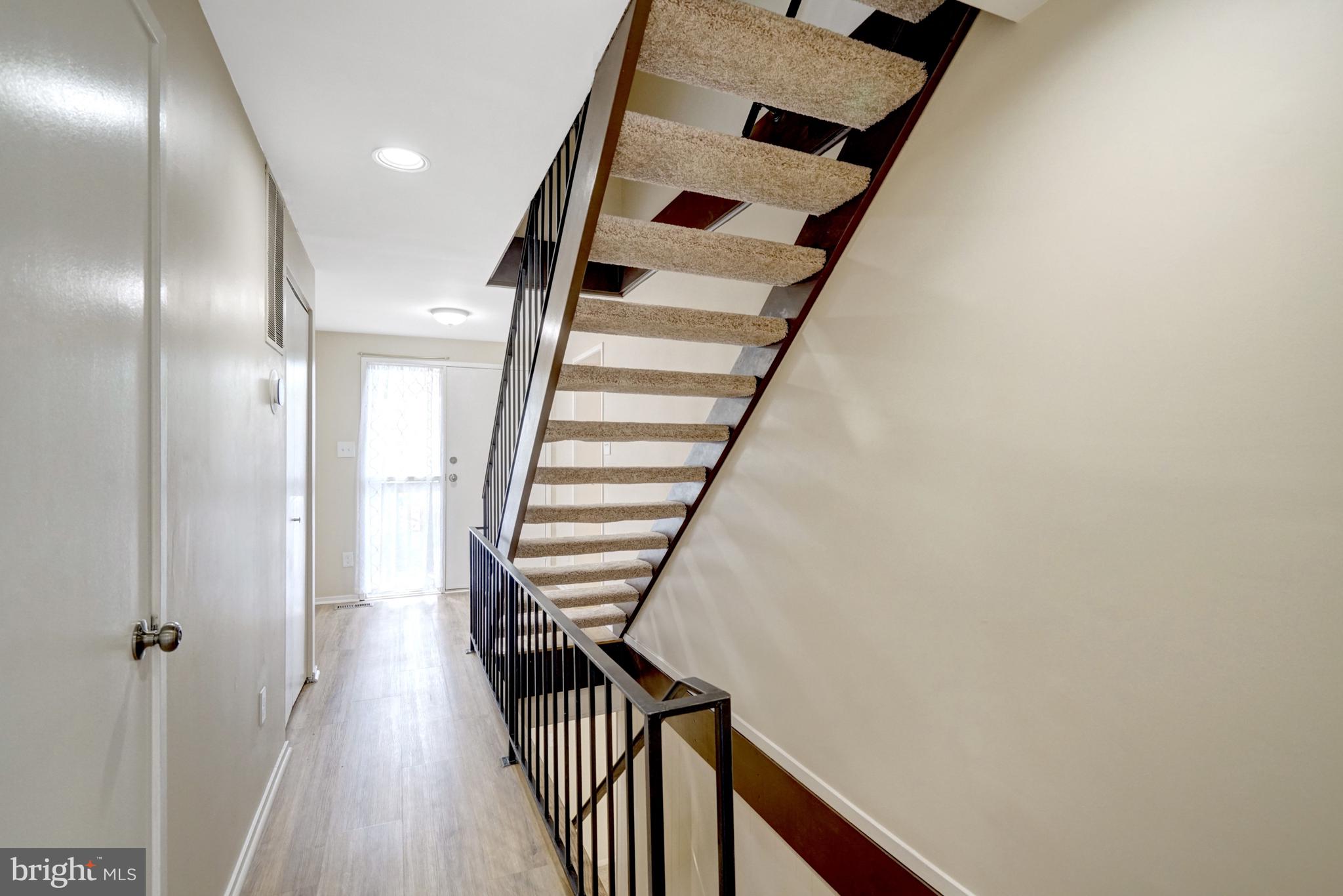 ELAN MEWS - Residential