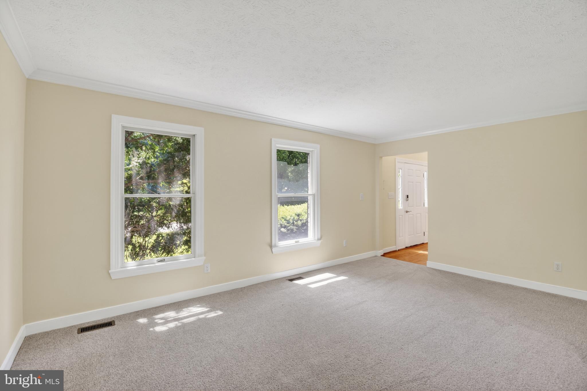 FALLS GLEN - Residential