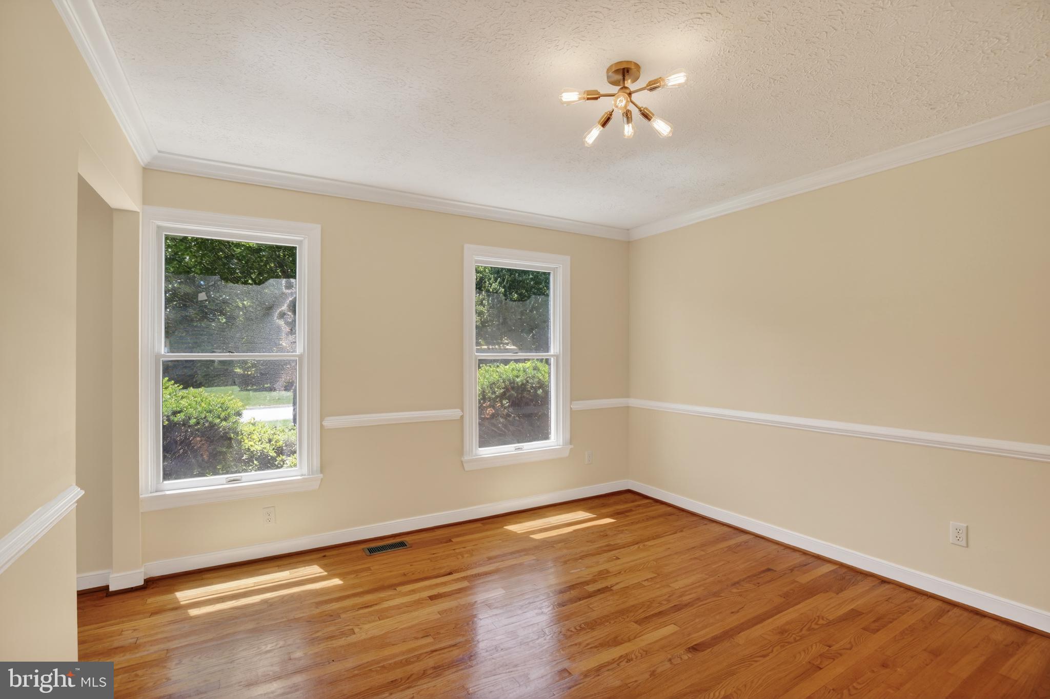FALLS GLEN - Residential