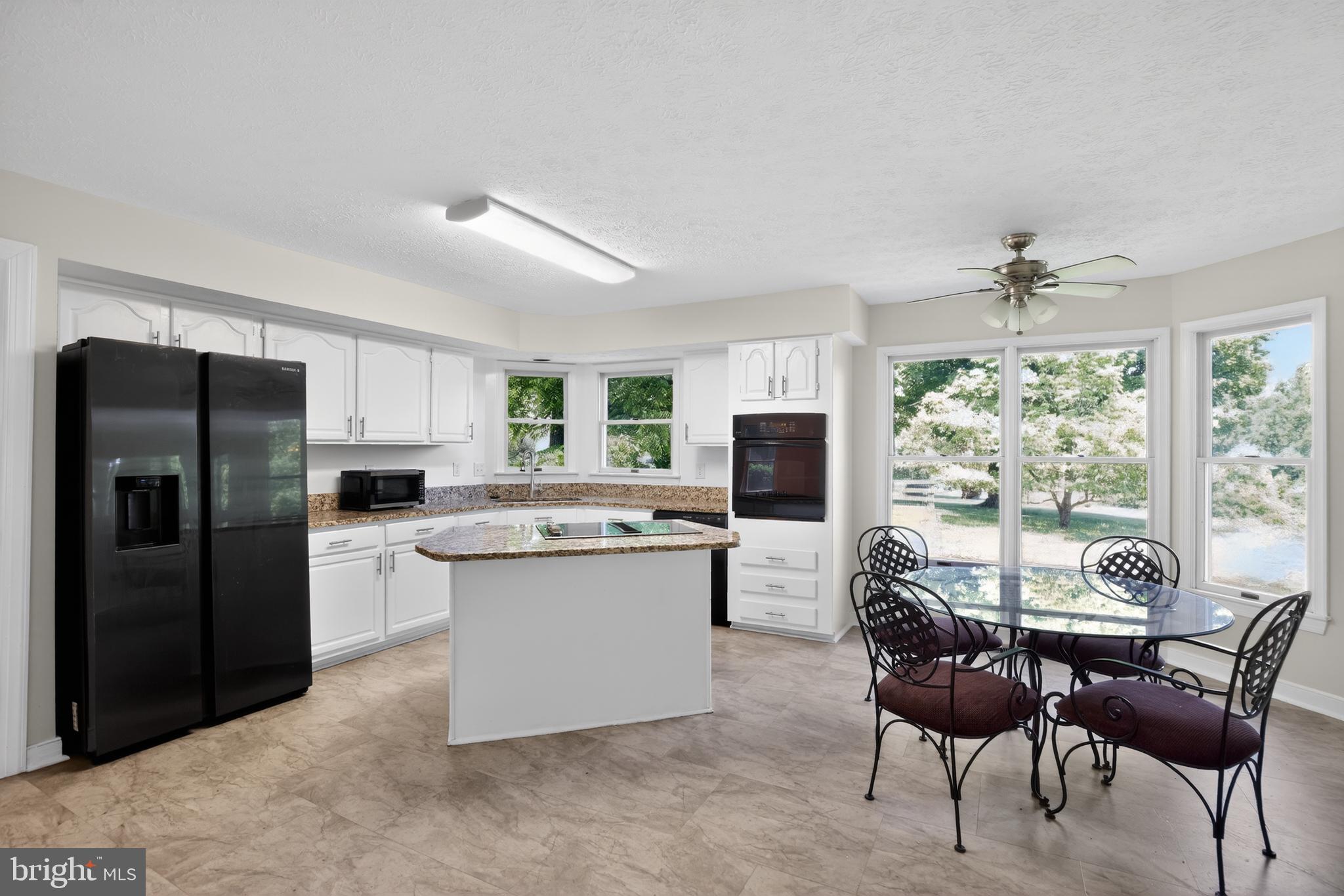 FALLS GLEN - Residential
