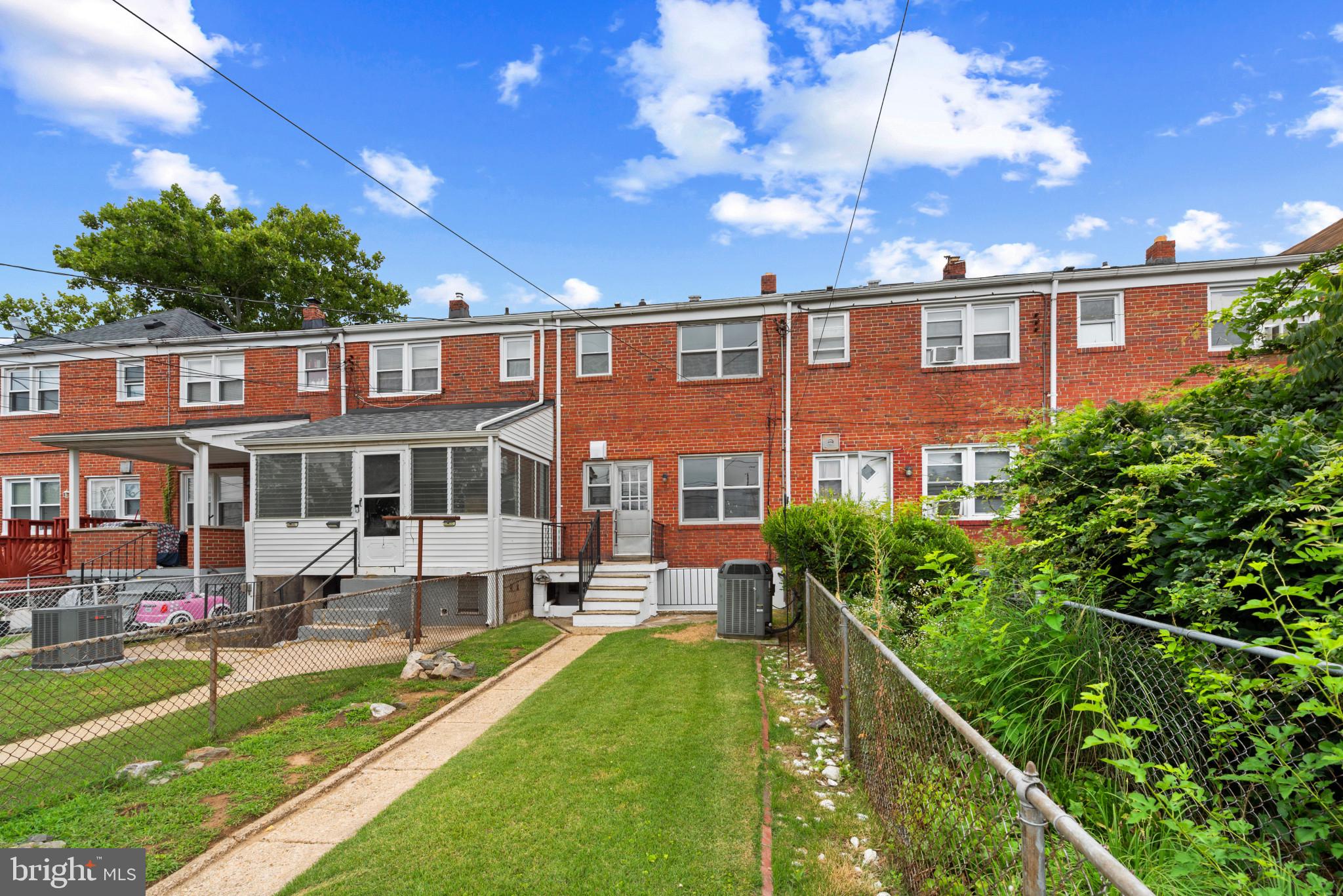 HAWTHORNE - Residential