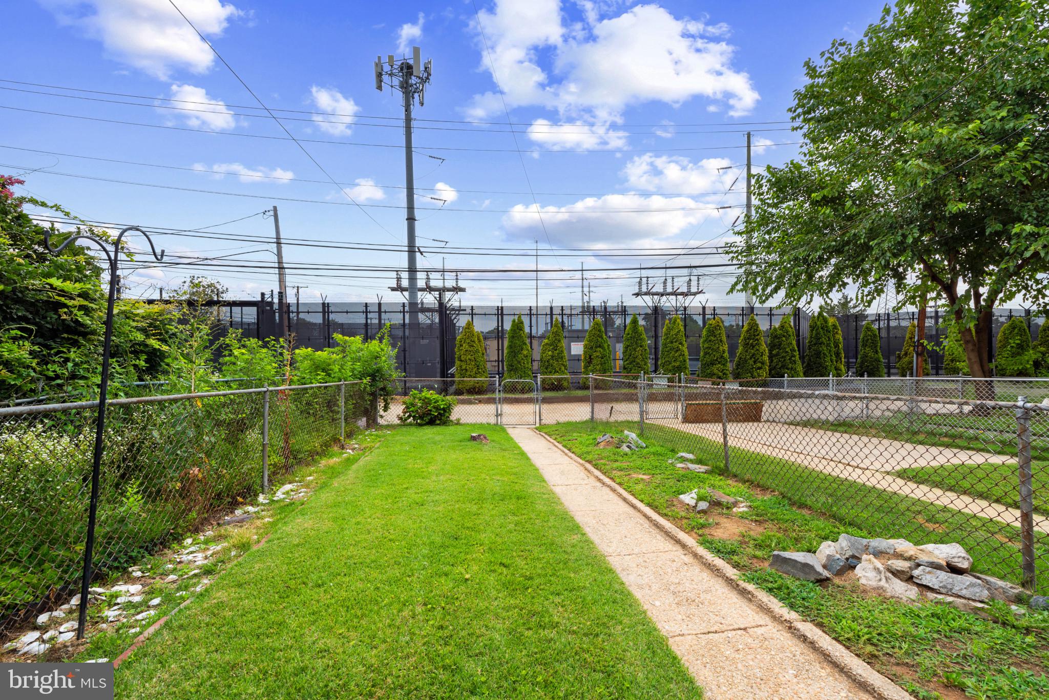 HAWTHORNE - Residential