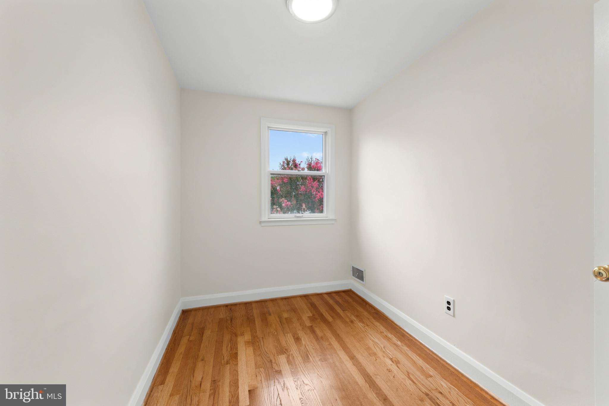 HAWTHORNE - Residential