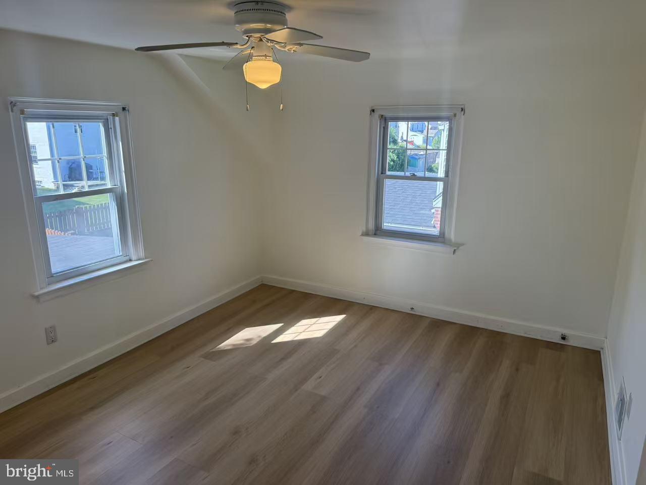 FOX CHASE MANOR - Residential