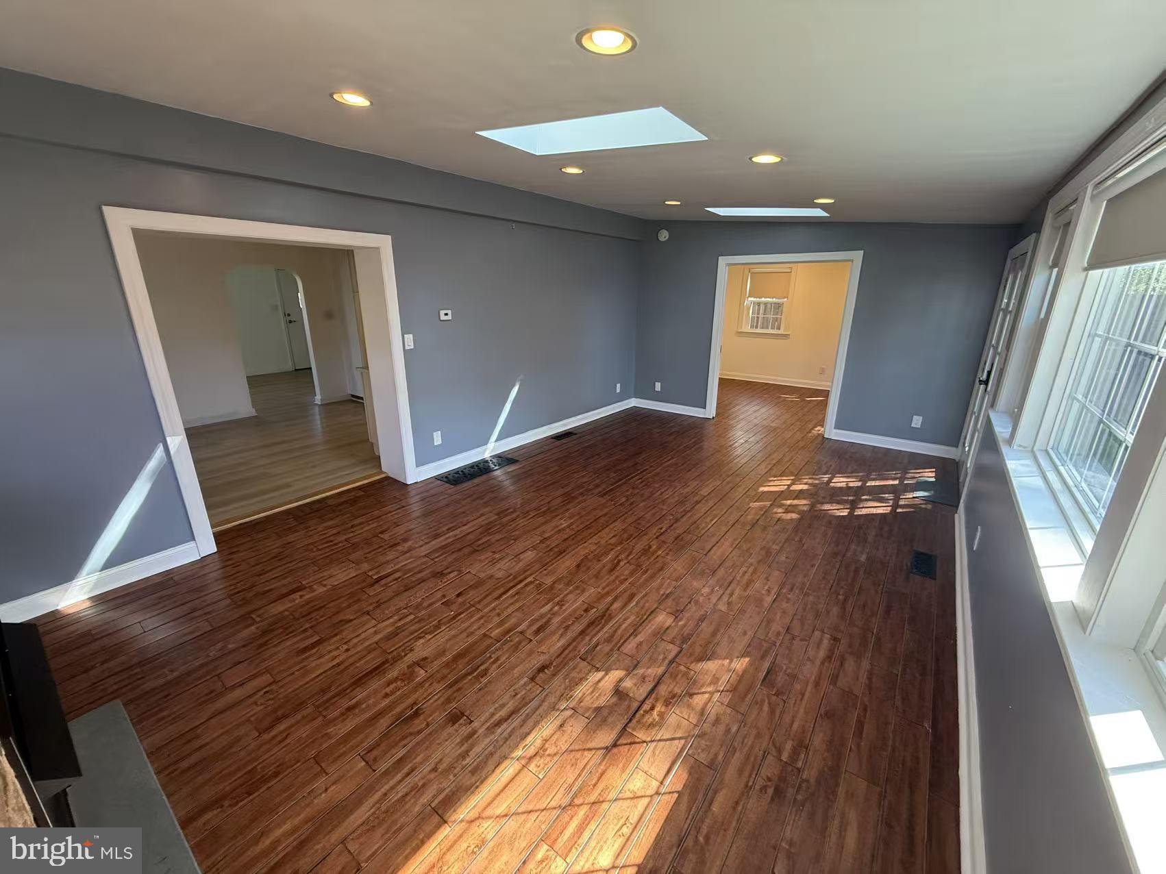 FOX CHASE MANOR - Residential