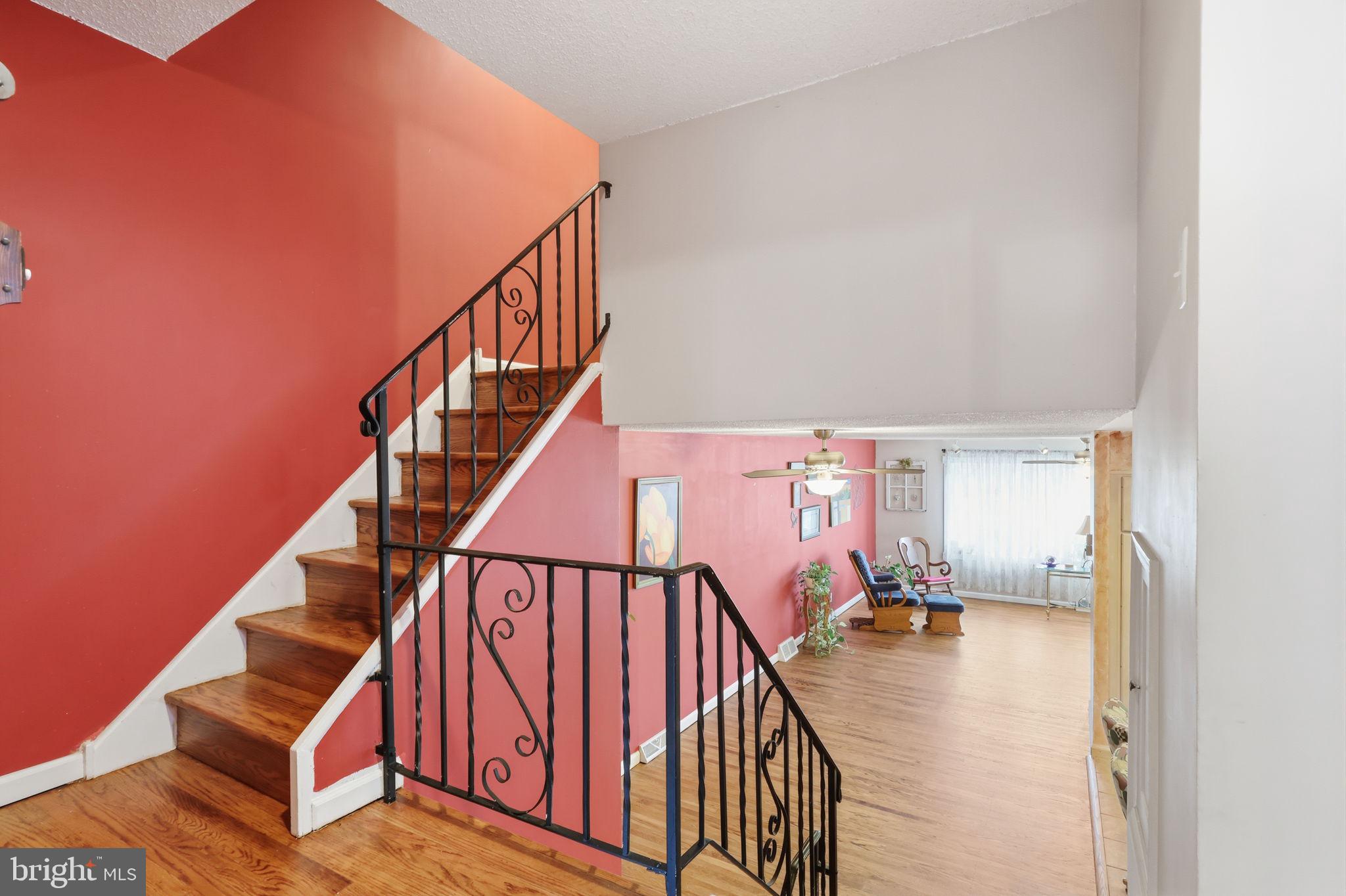 HOLME CIRCLE - Residential