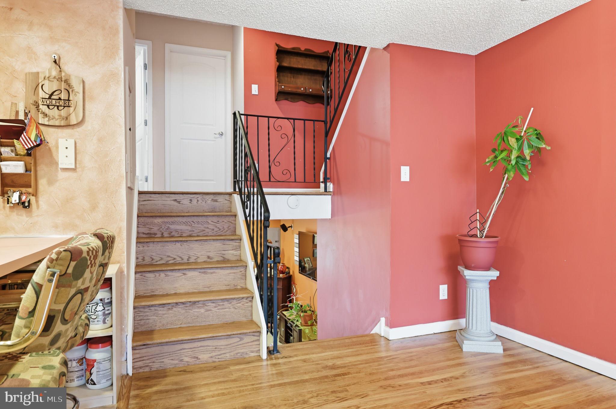 HOLME CIRCLE - Residential
