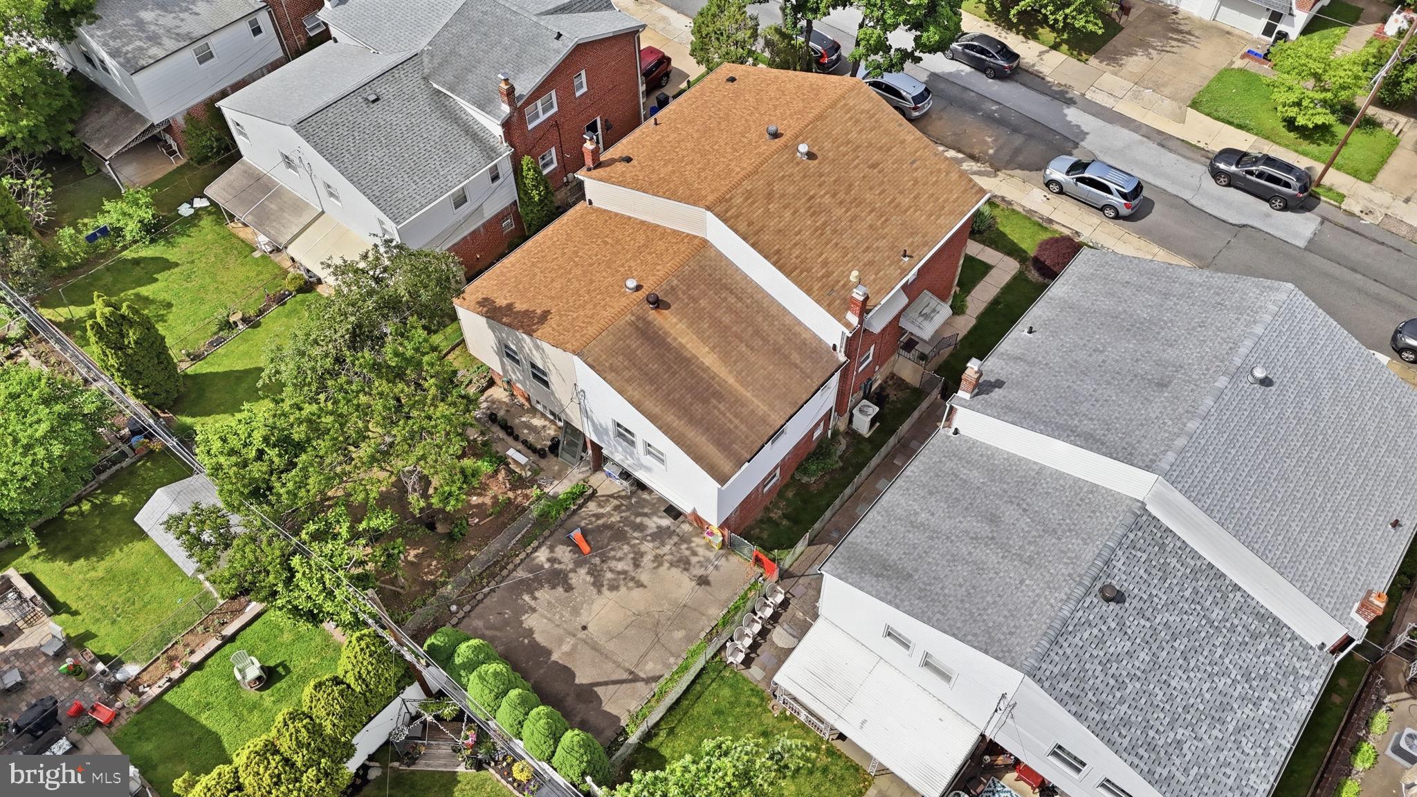 HOLME CIRCLE - Residential