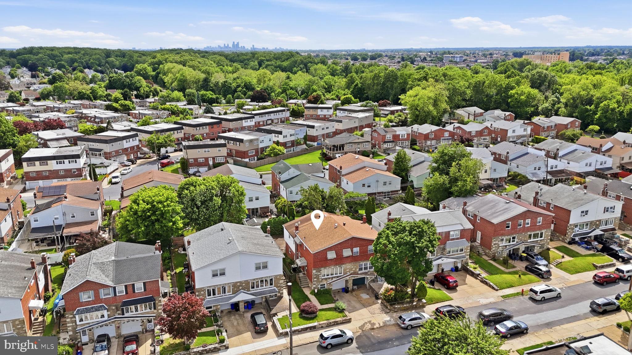 HOLME CIRCLE - Residential