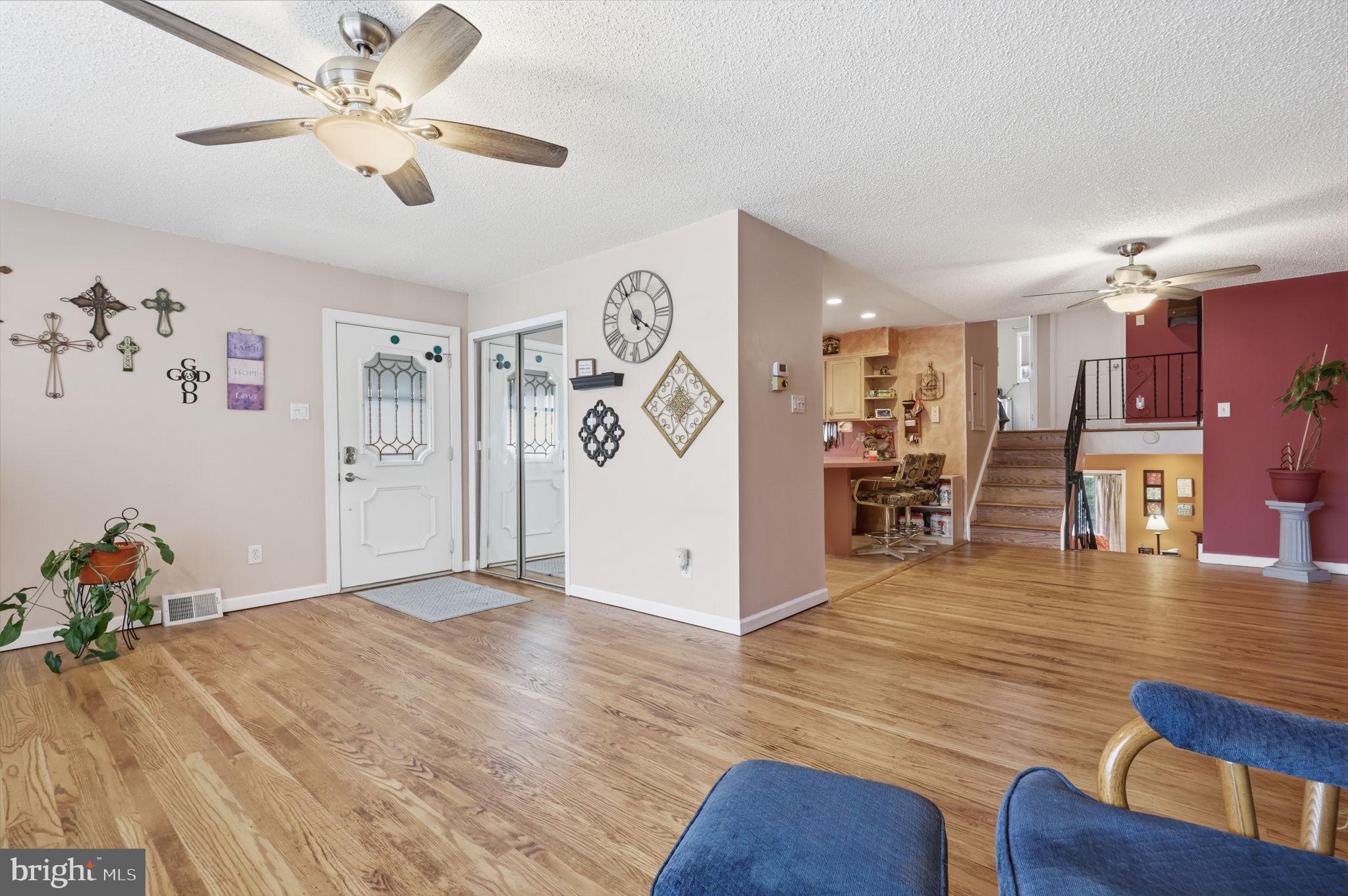 HOLME CIRCLE - Residential