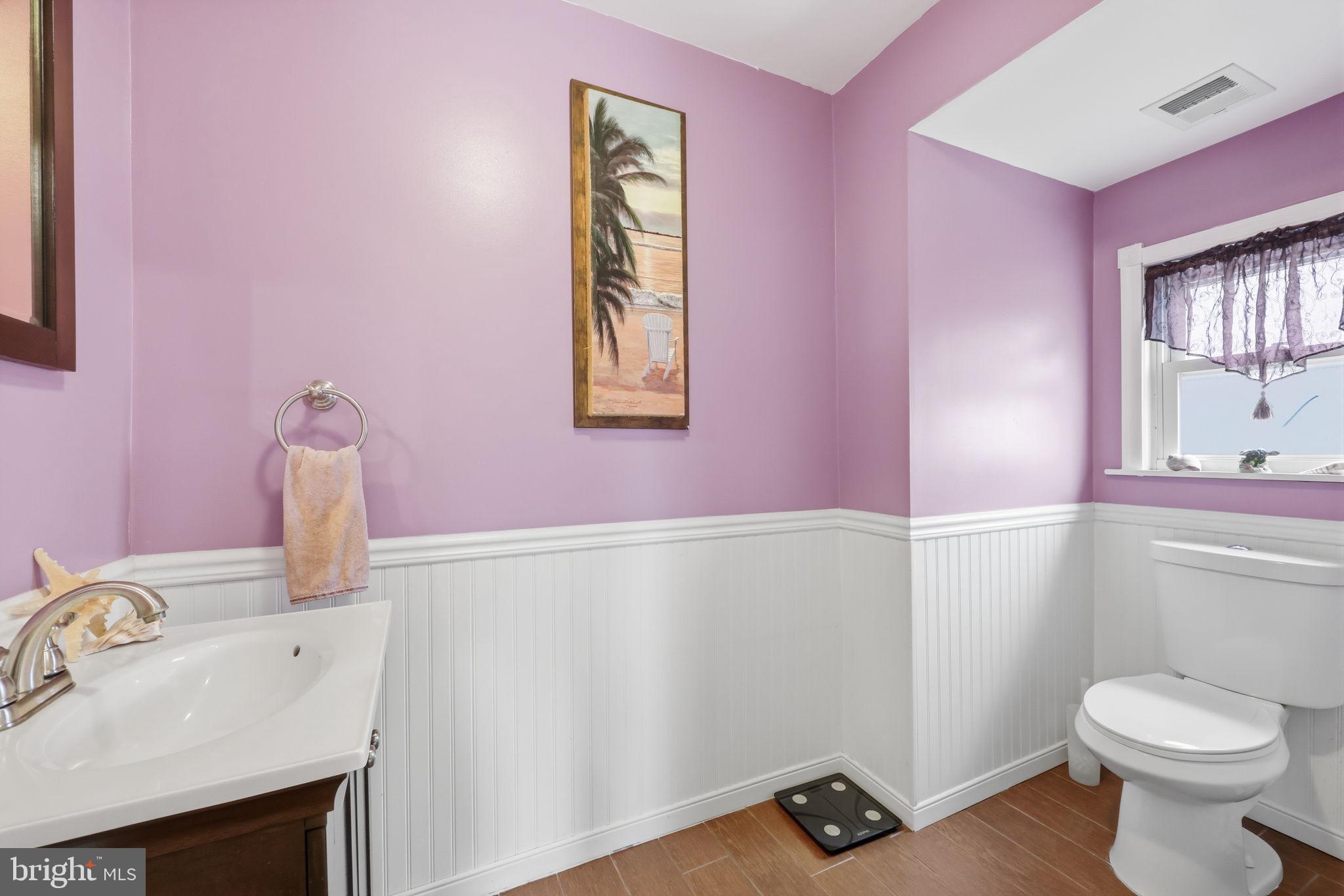 HOLME CIRCLE - Residential