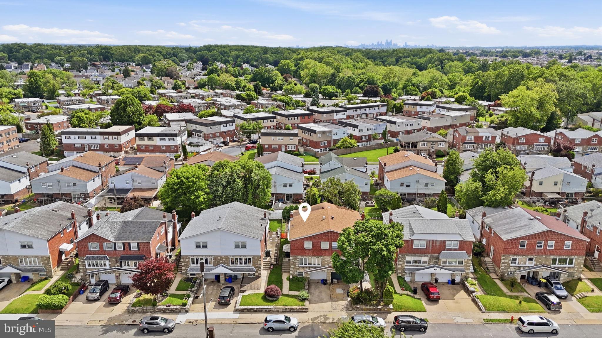HOLME CIRCLE - Residential