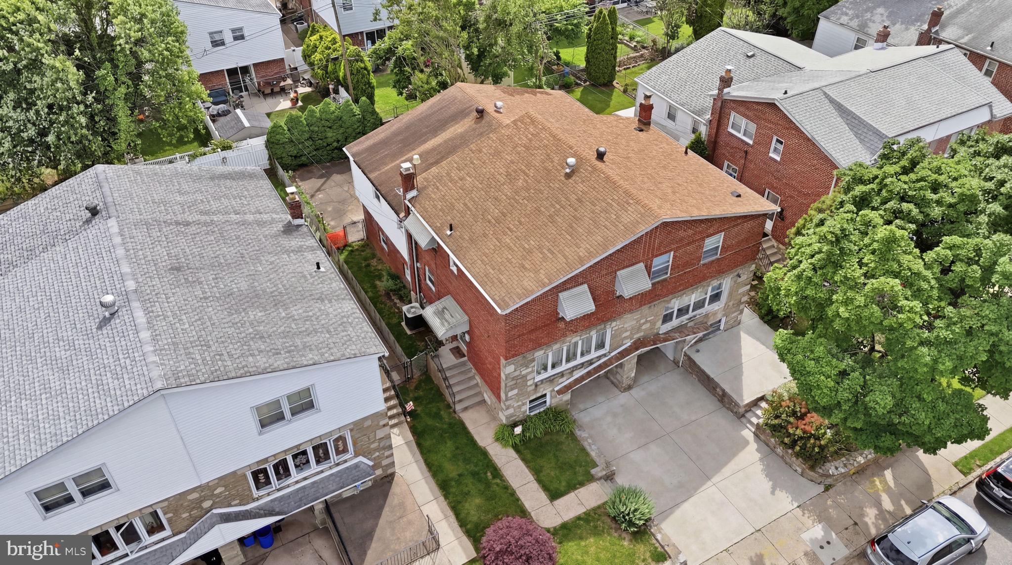 HOLME CIRCLE - Residential