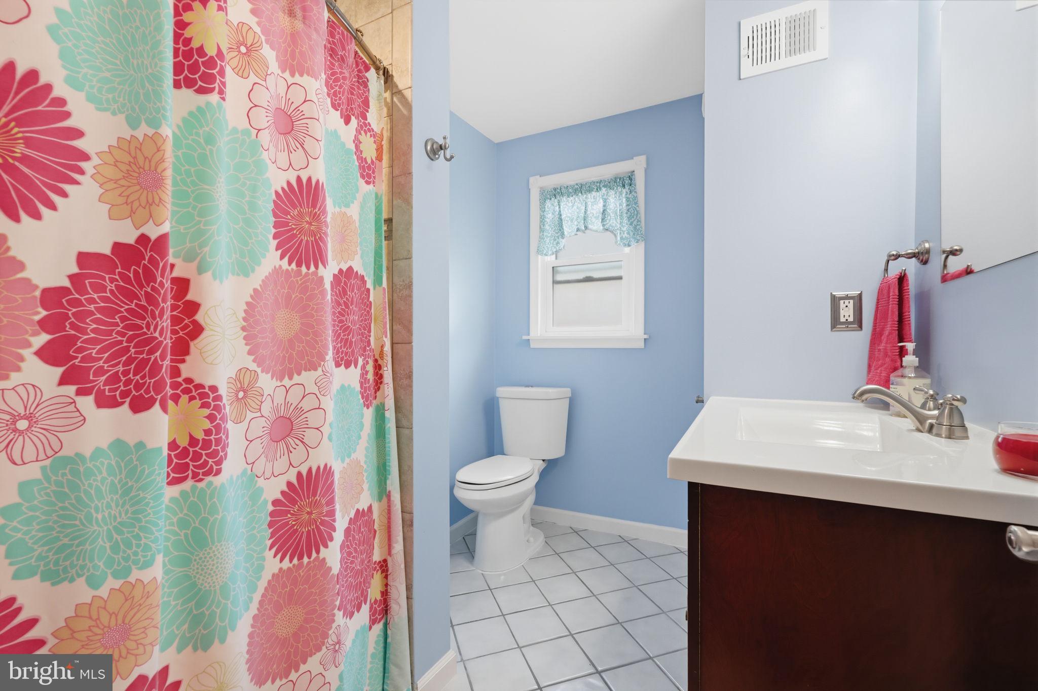 HOLME CIRCLE - Residential