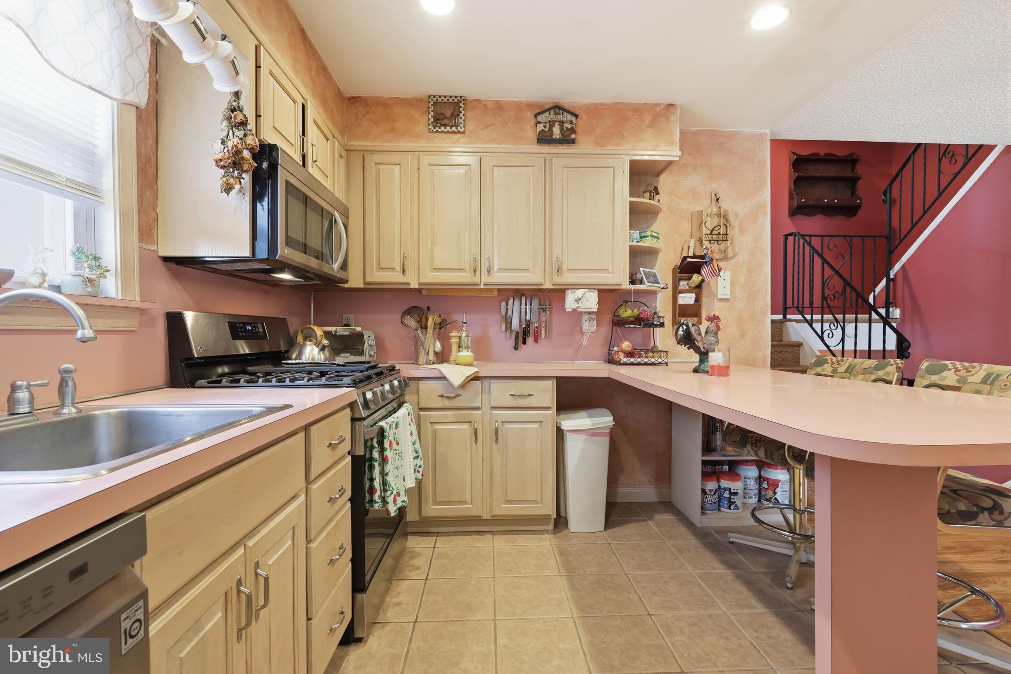 HOLME CIRCLE - Residential