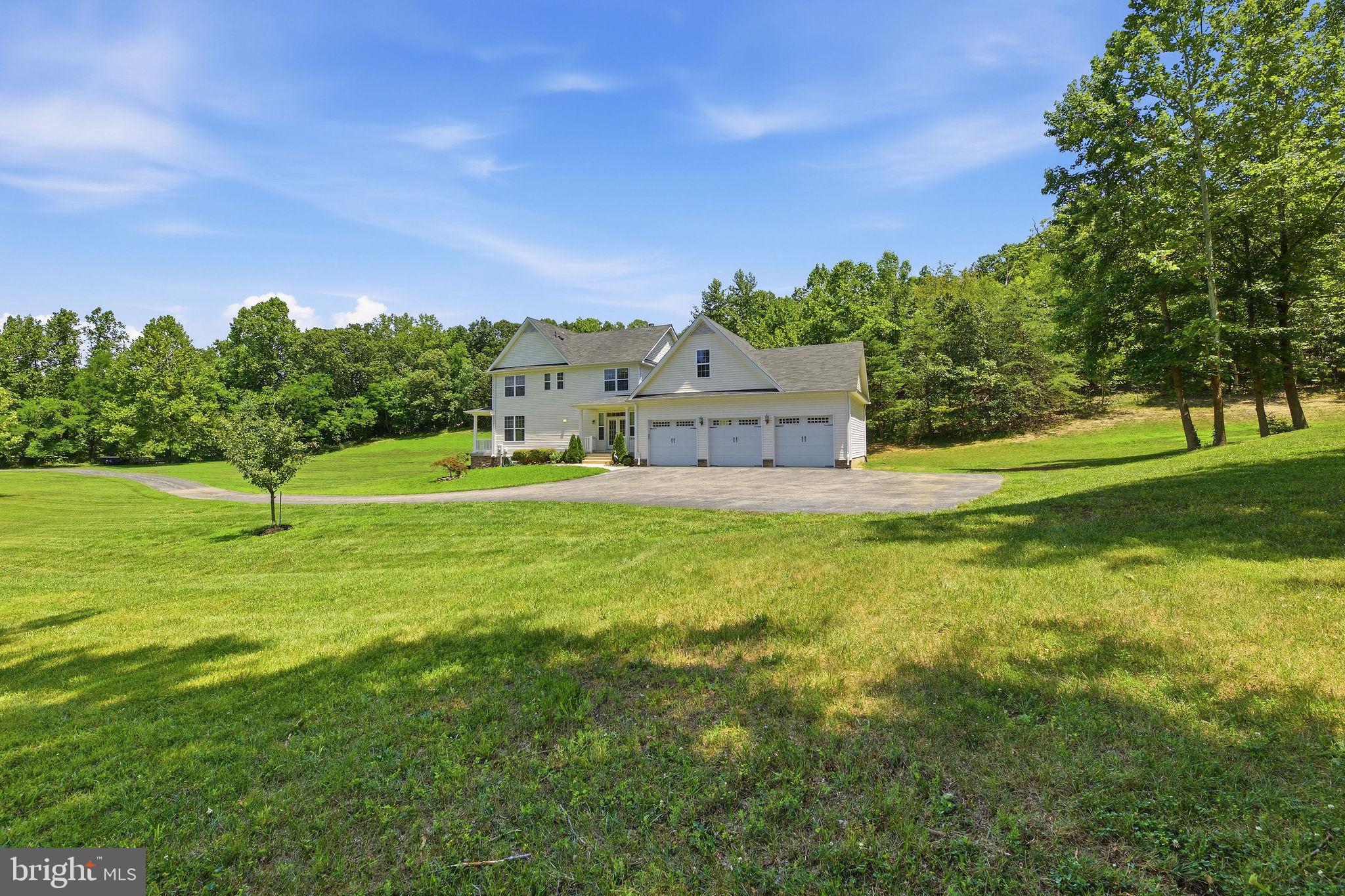 THUNDER HILL - Residential
