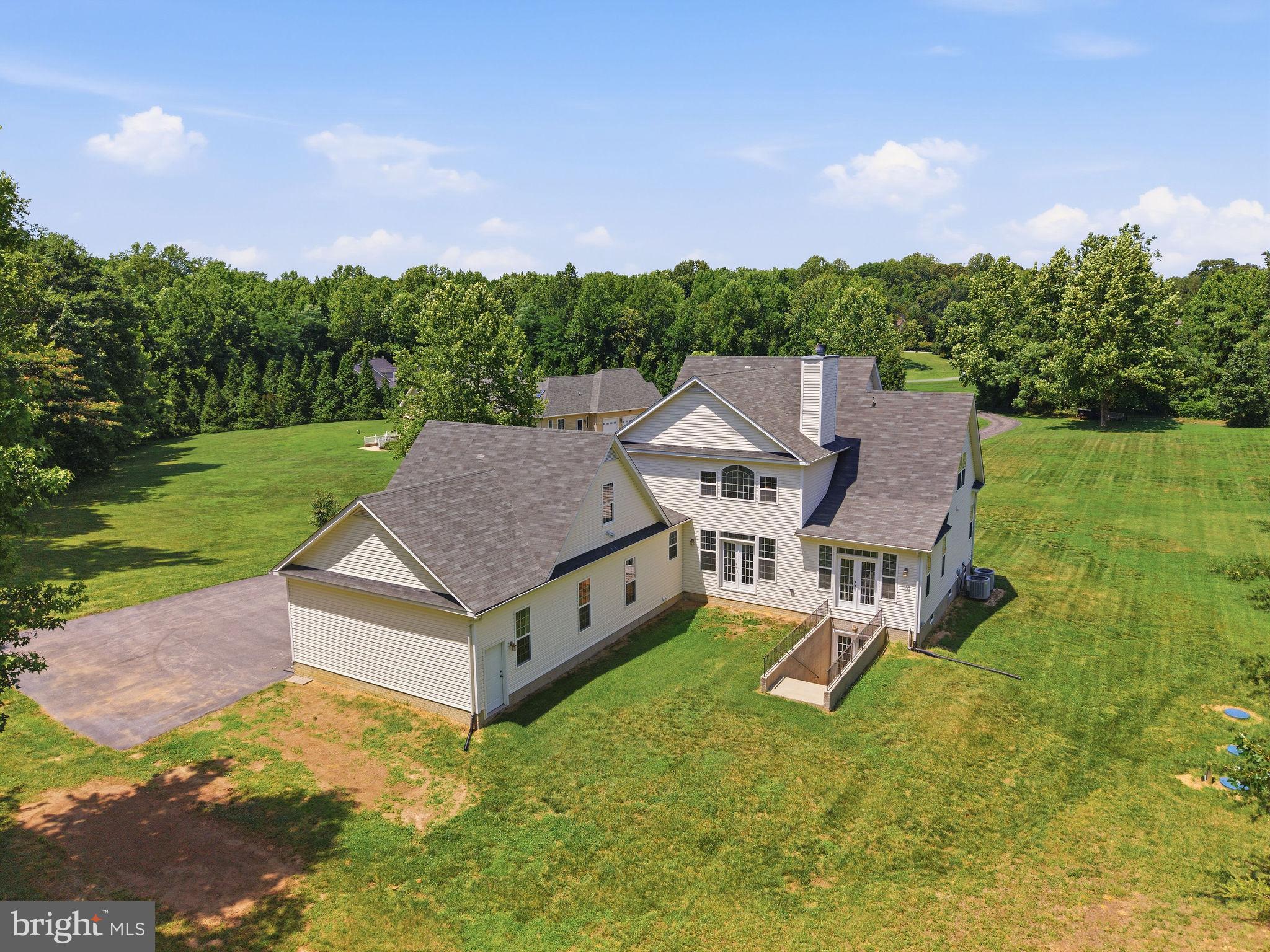 THUNDER HILL - Residential