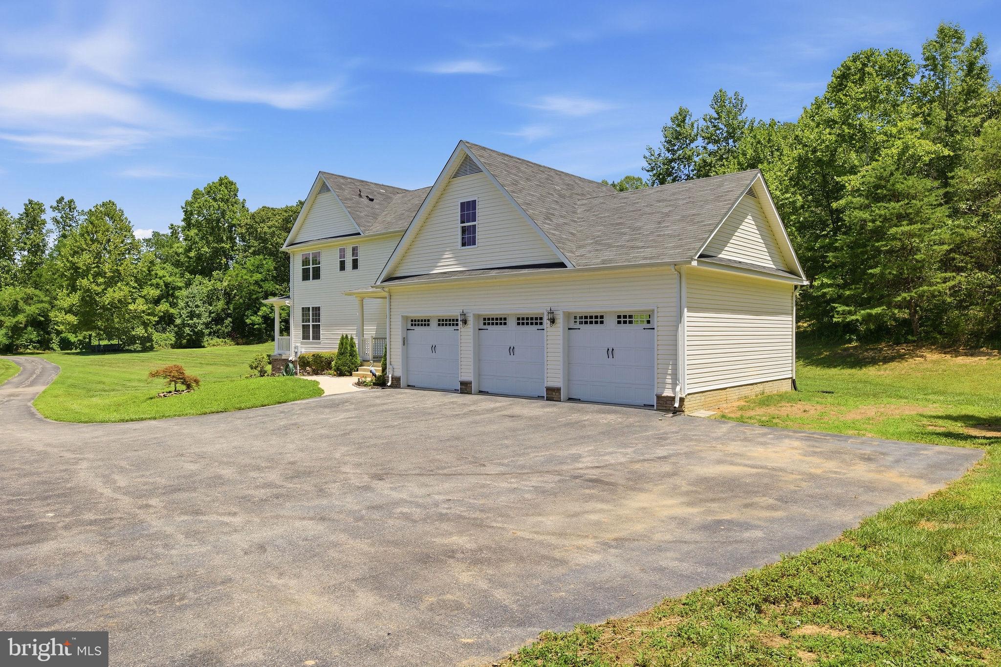 THUNDER HILL - Residential