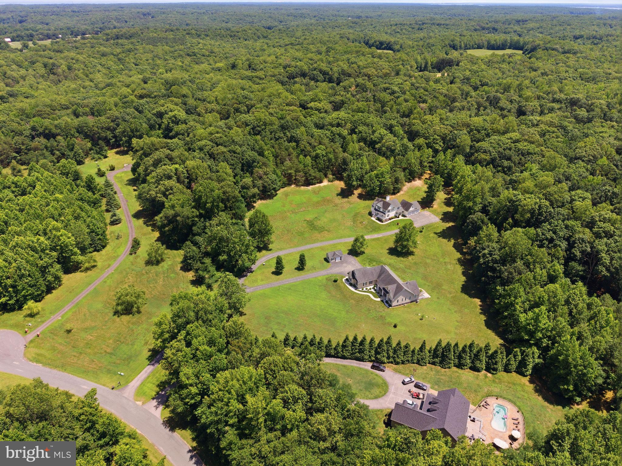 THUNDER HILL - Residential