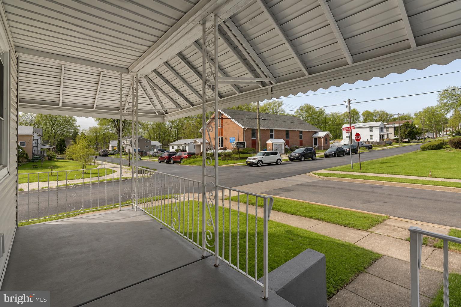 WILLOW GROVE - Residential