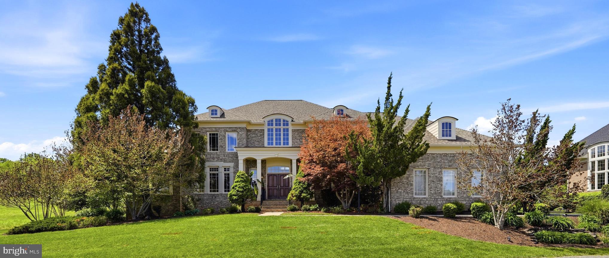 RED CEDAR WEST - Residential