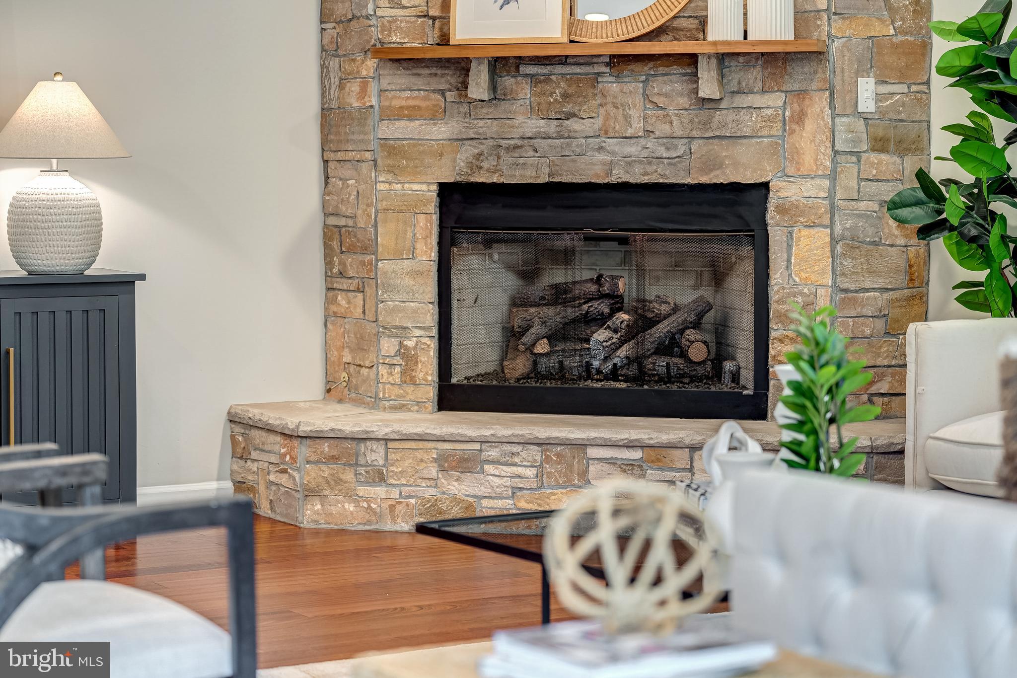 STONEY CREEK WOODS - Residential