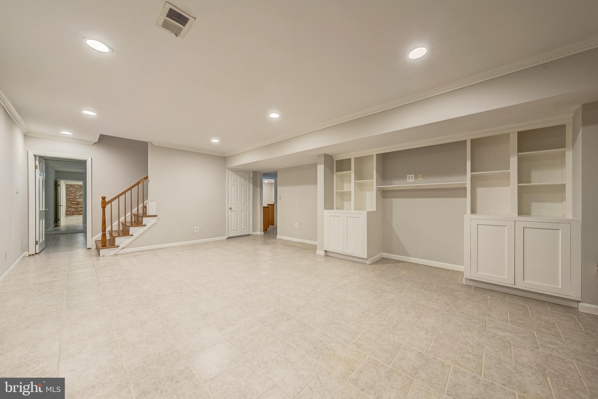 STONEY CREEK WOODS - Residential