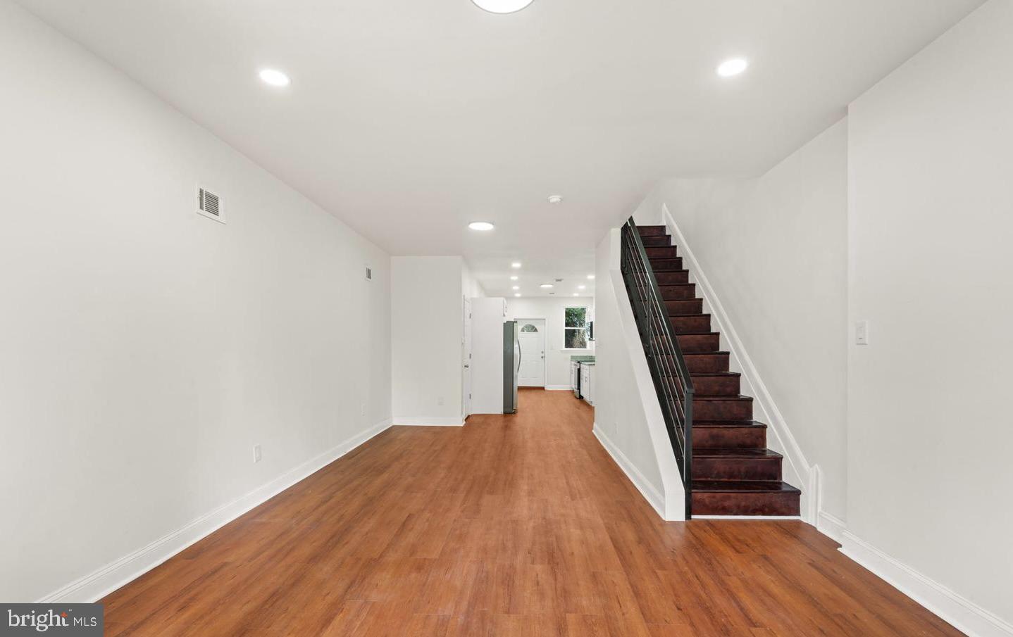 MILL CREEK - Residential